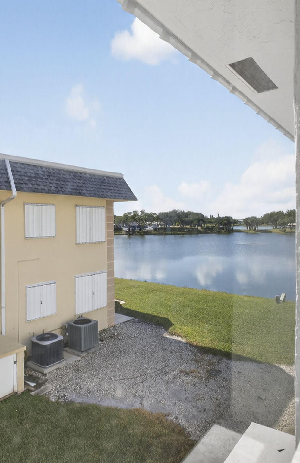 STRATFORD CONDO - Residential