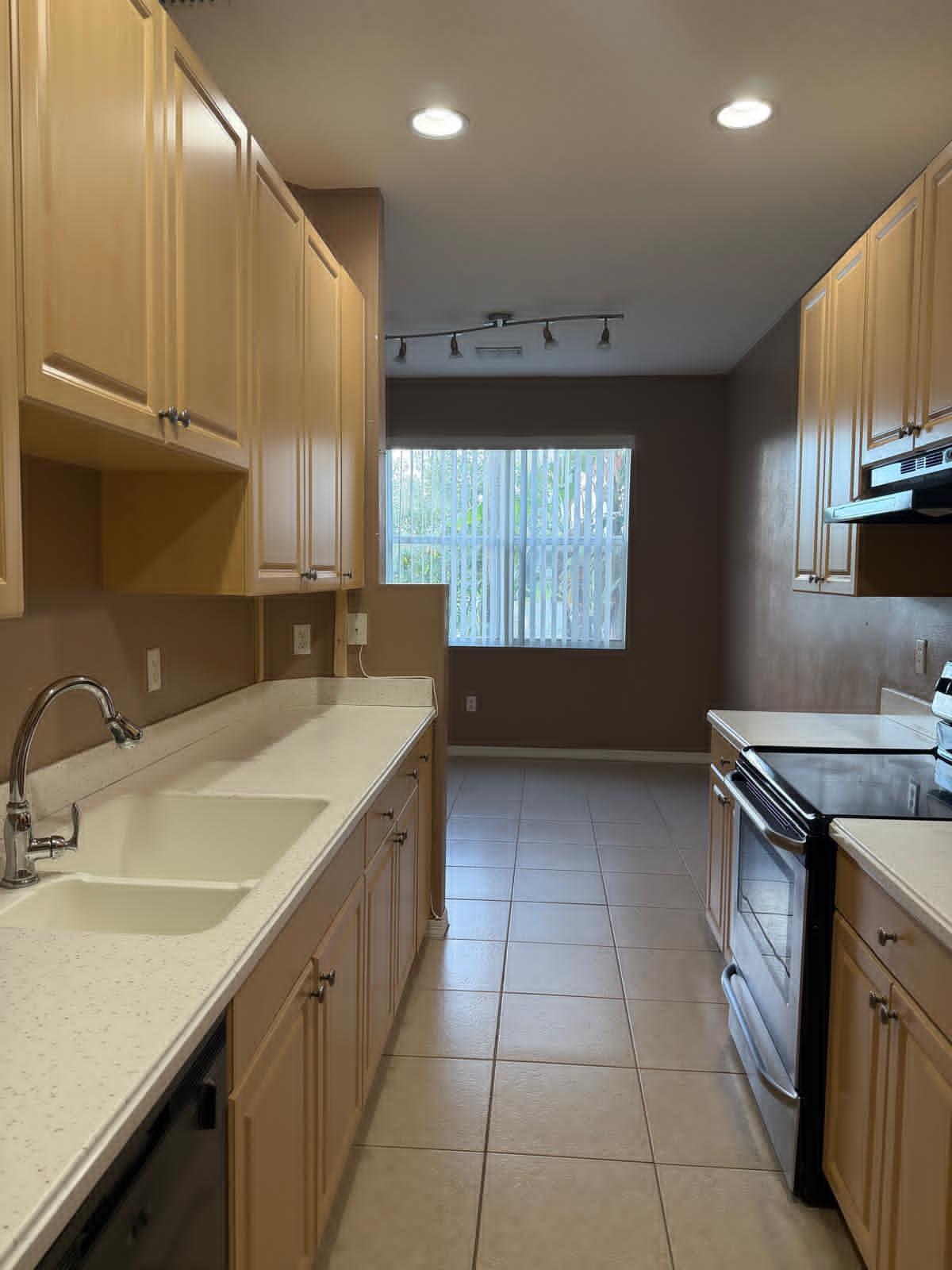 SEMINOLE PALMS - Residential