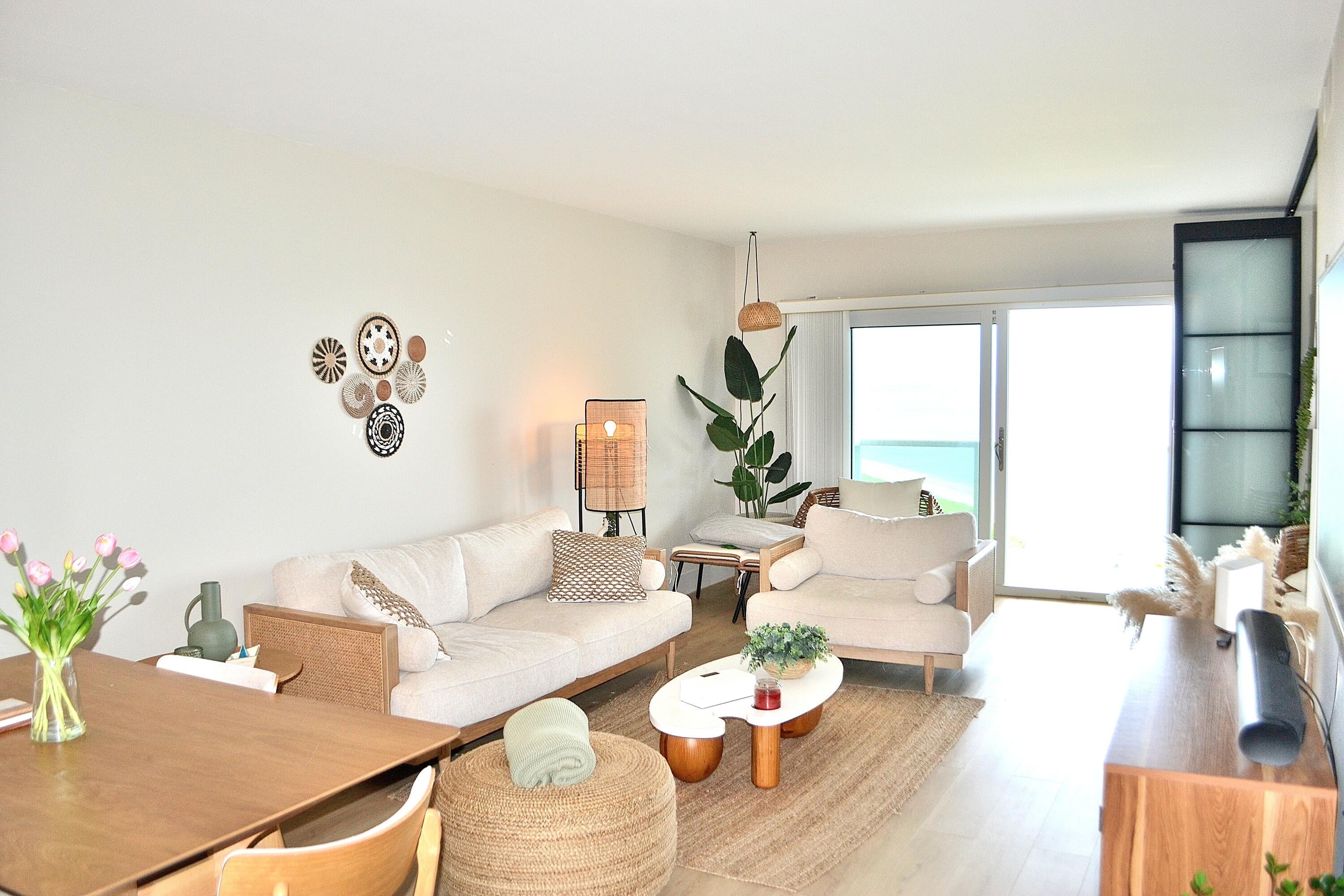 6000 N OCEAN Boulevard 10B, Fort Lauderdale, FL, 33308/$649,000 4 6000 N OCEAN Boulevard 10B