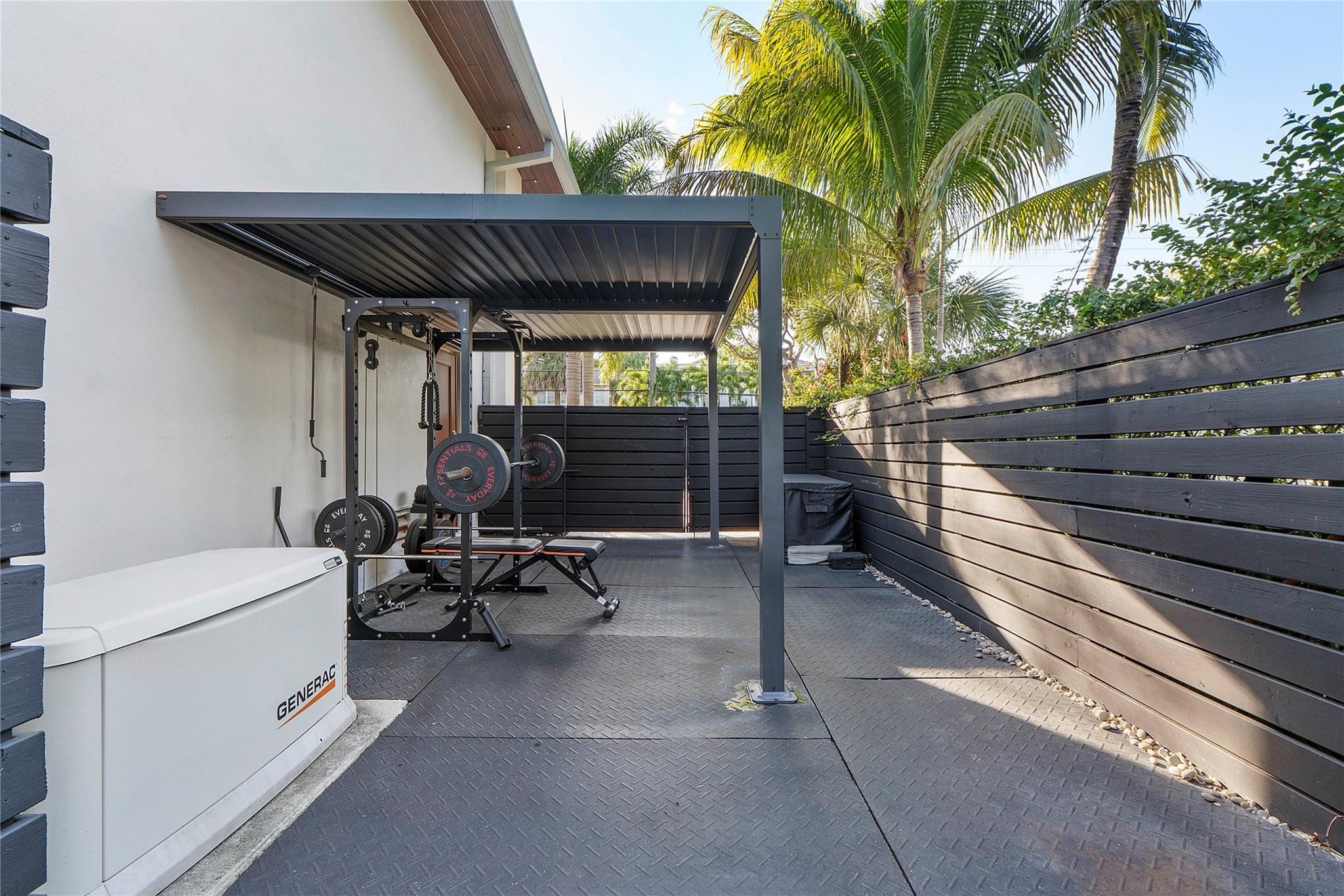 Las Olas Park Corr 6-12 B - Residential