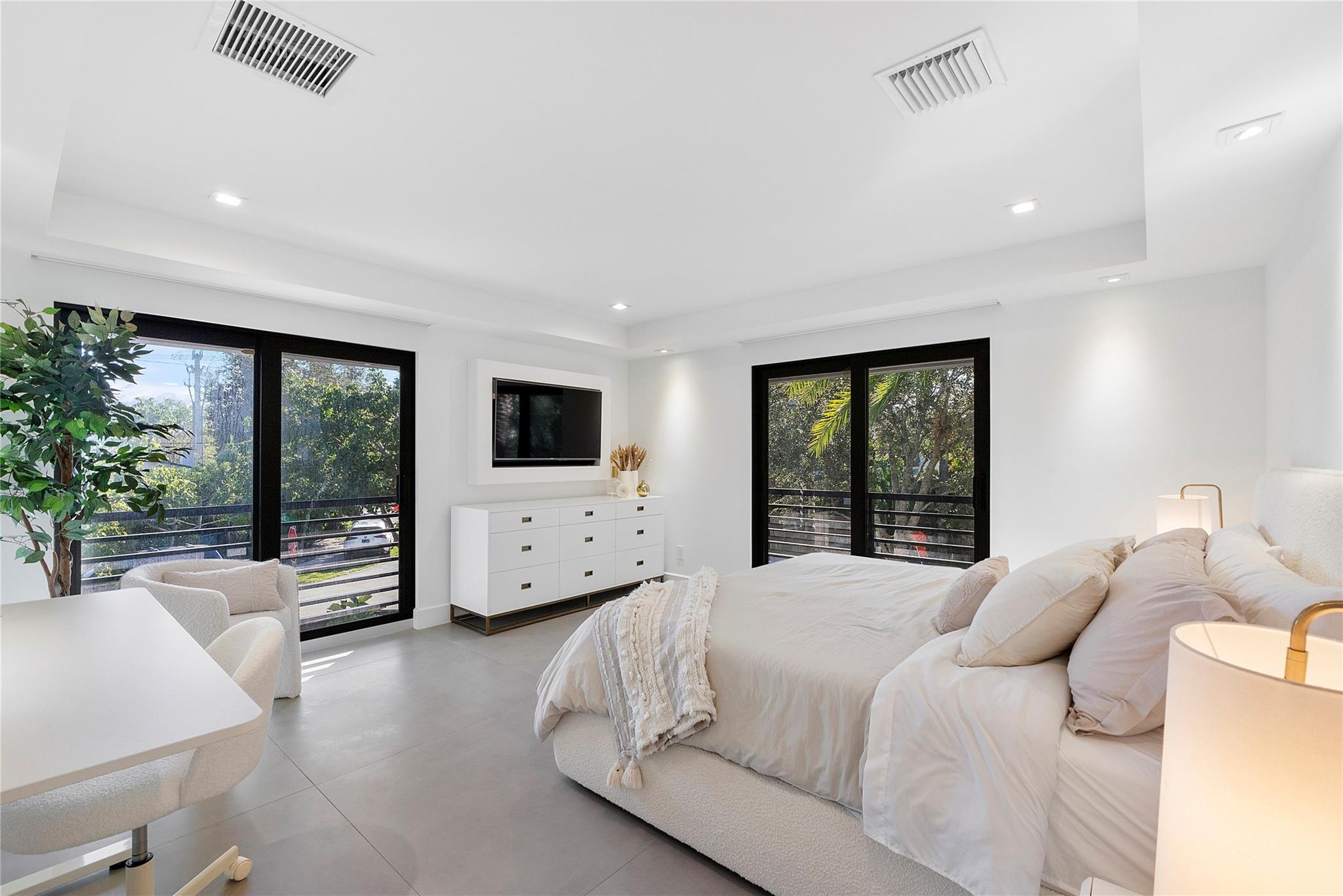 Las Olas Park Corr 6-12 B - Residential