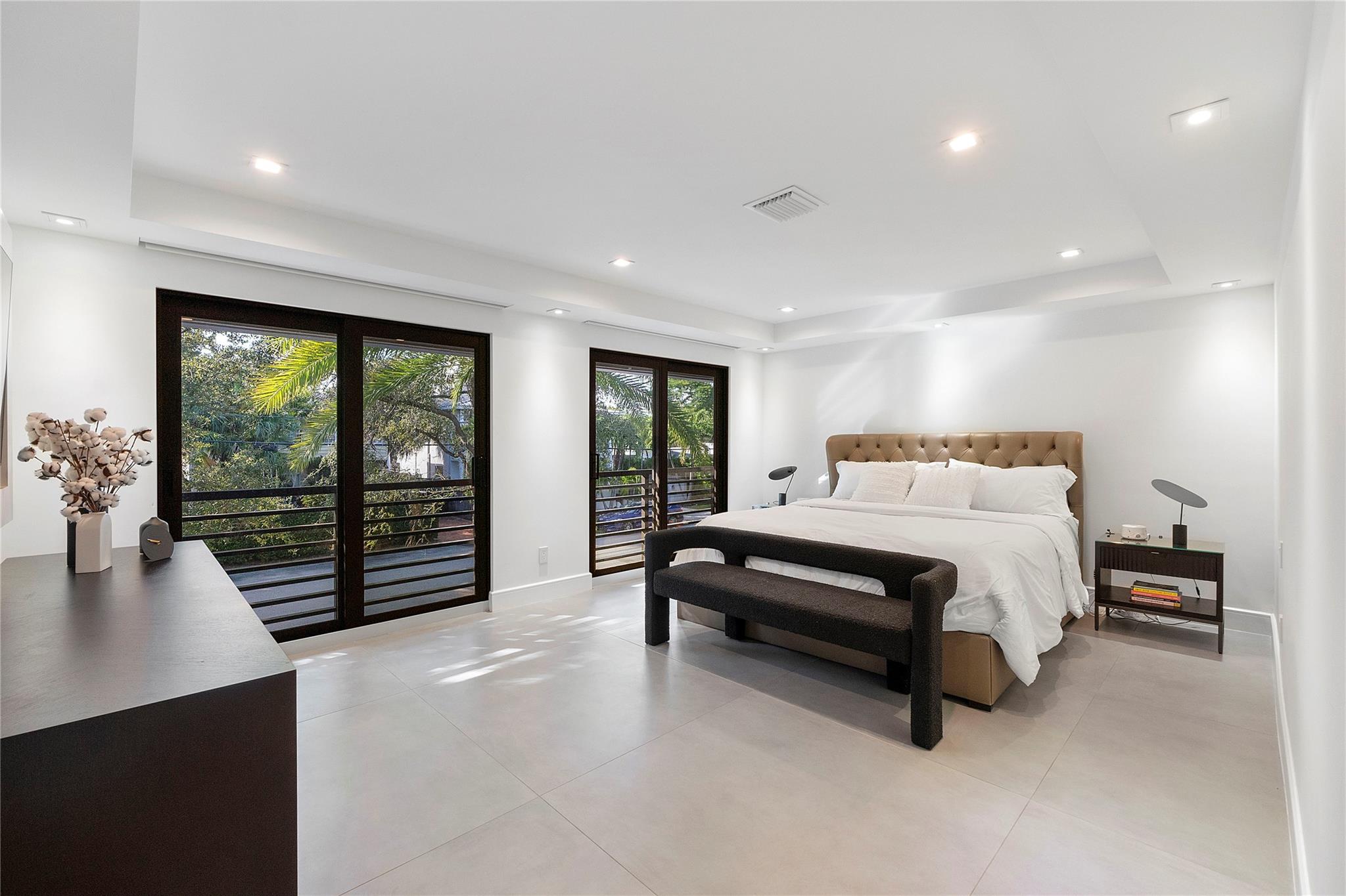 Las Olas Park Corr 6-12 B - Residential