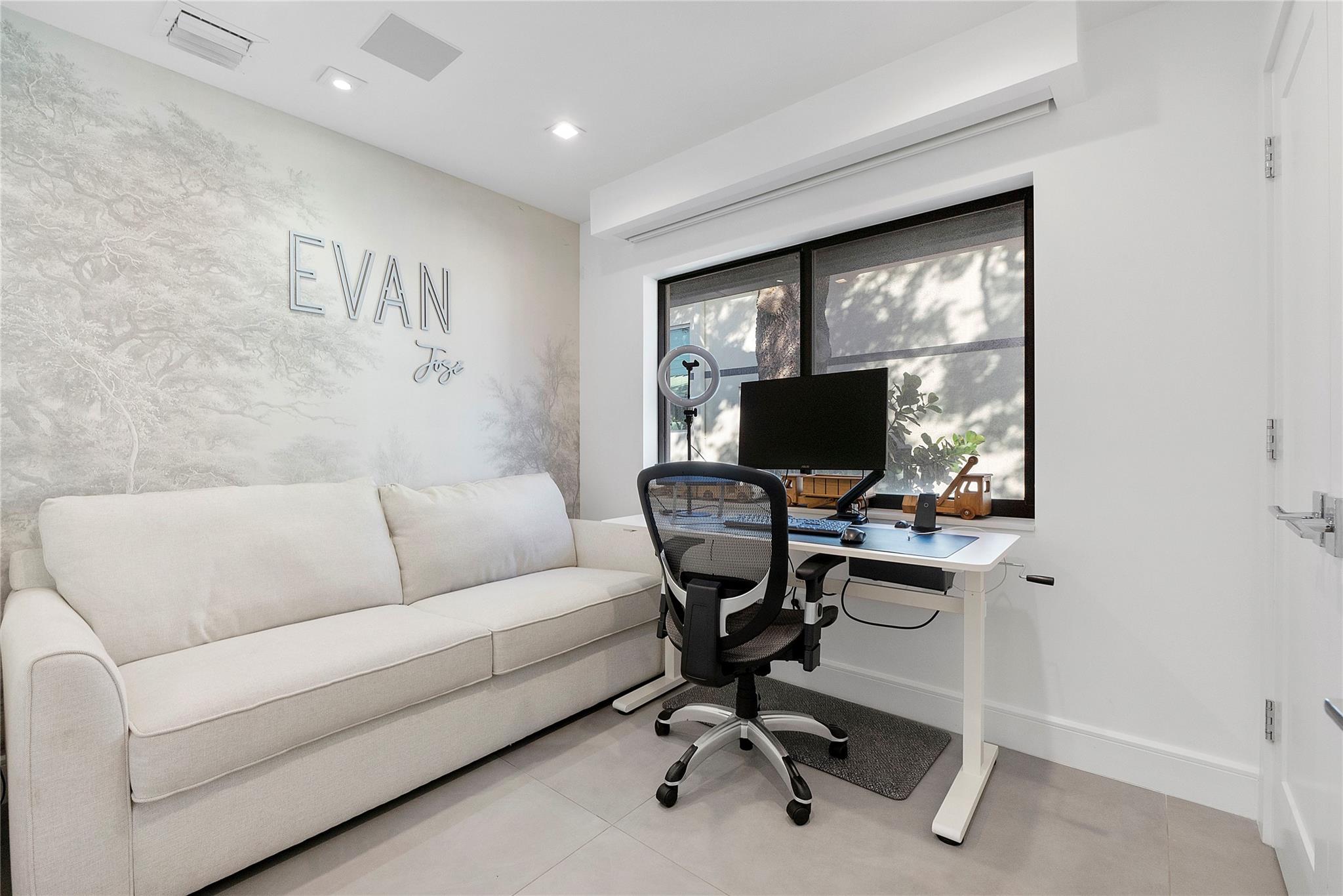 Las Olas Park Corr 6-12 B - Residential