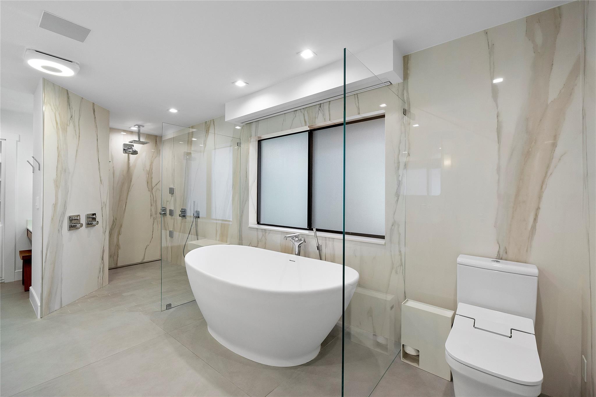 Las Olas Park Corr 6-12 B - Residential