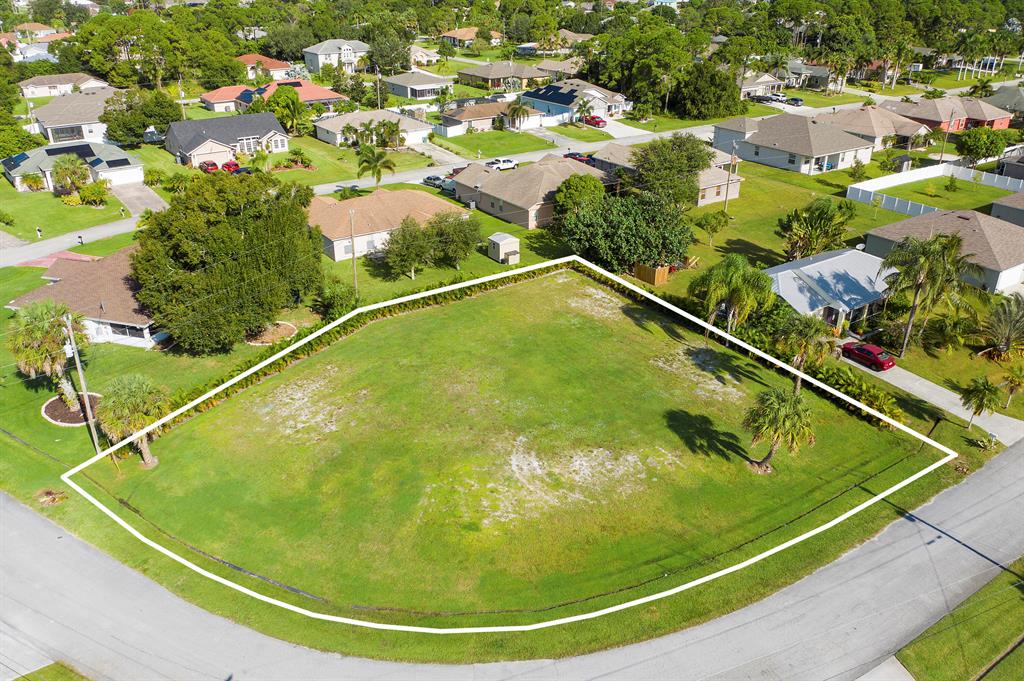 Clean & cleared 0.37 acre, corner lot located in a nice neighborhood of newer homes.