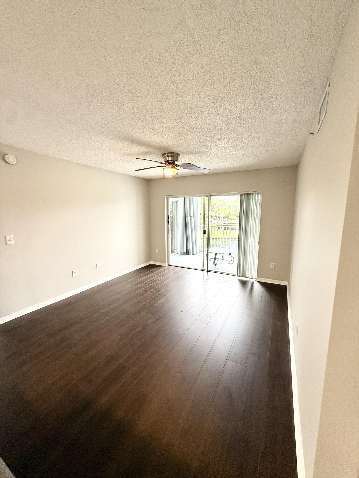 ROYAL GRAND CONDO - Residential