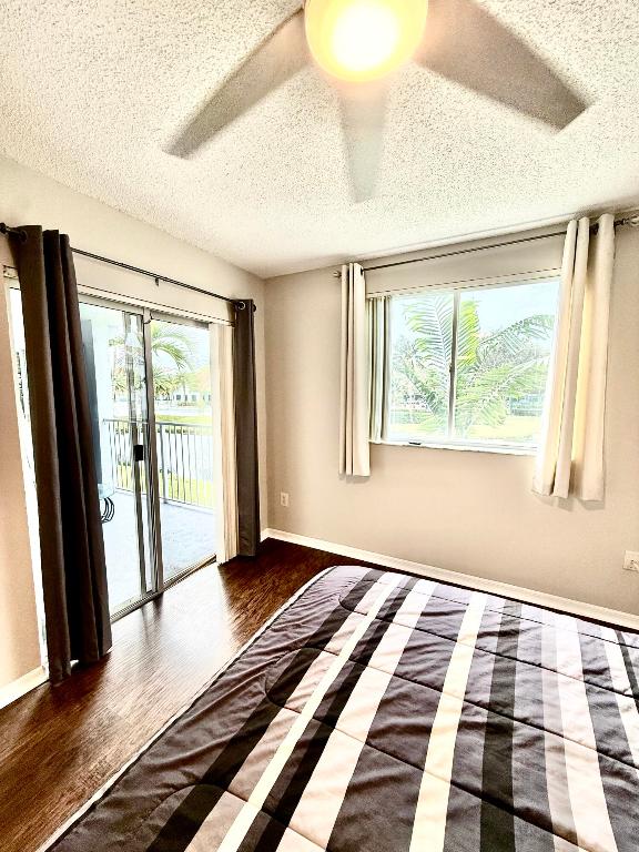 ROYAL GRAND CONDO - Residential