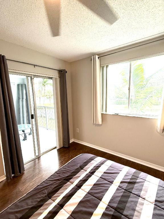 ROYAL GRAND CONDO - Residential