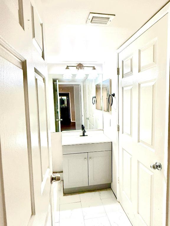 ROYAL GRAND CONDO - Residential