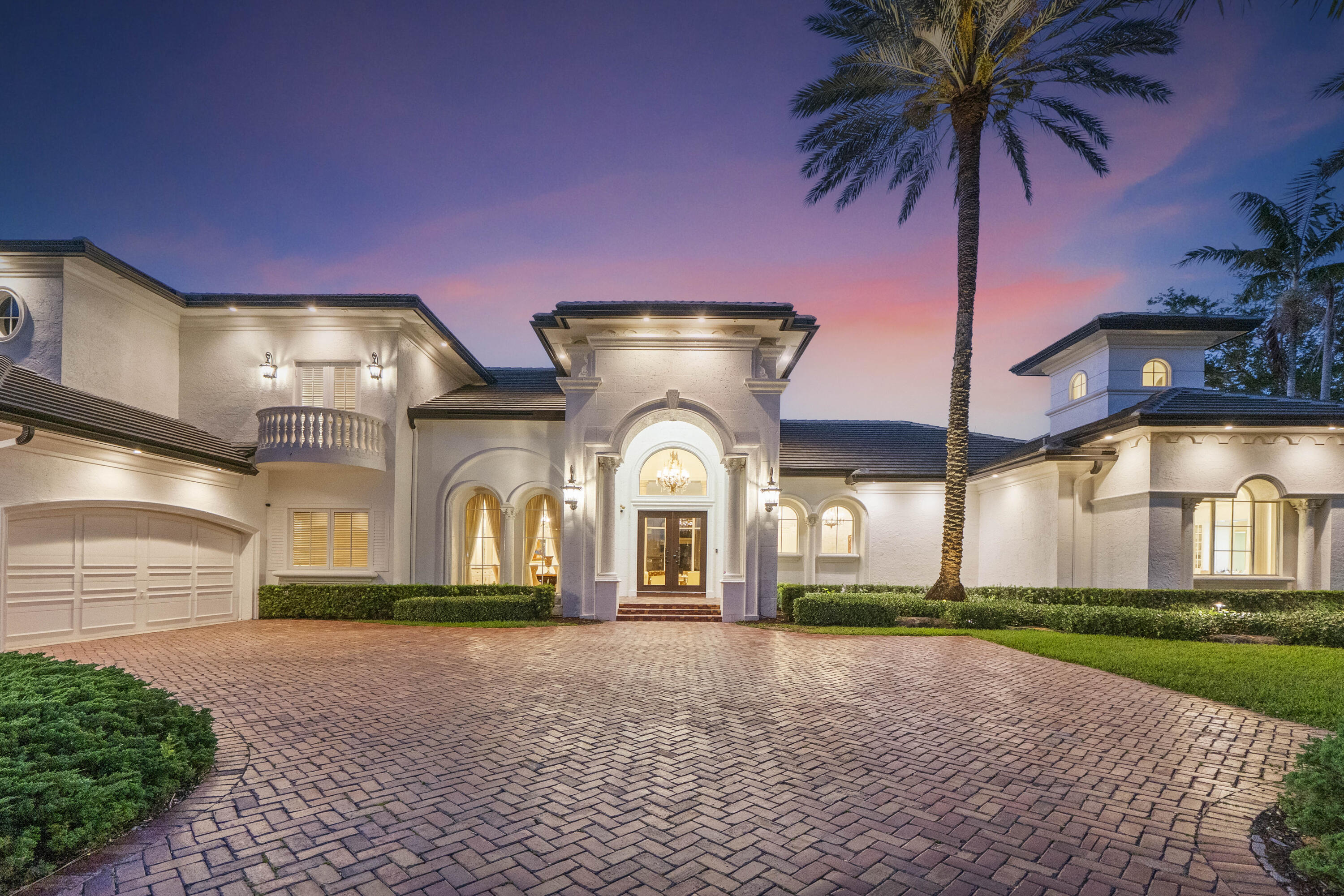 ENCLAVE - Residential