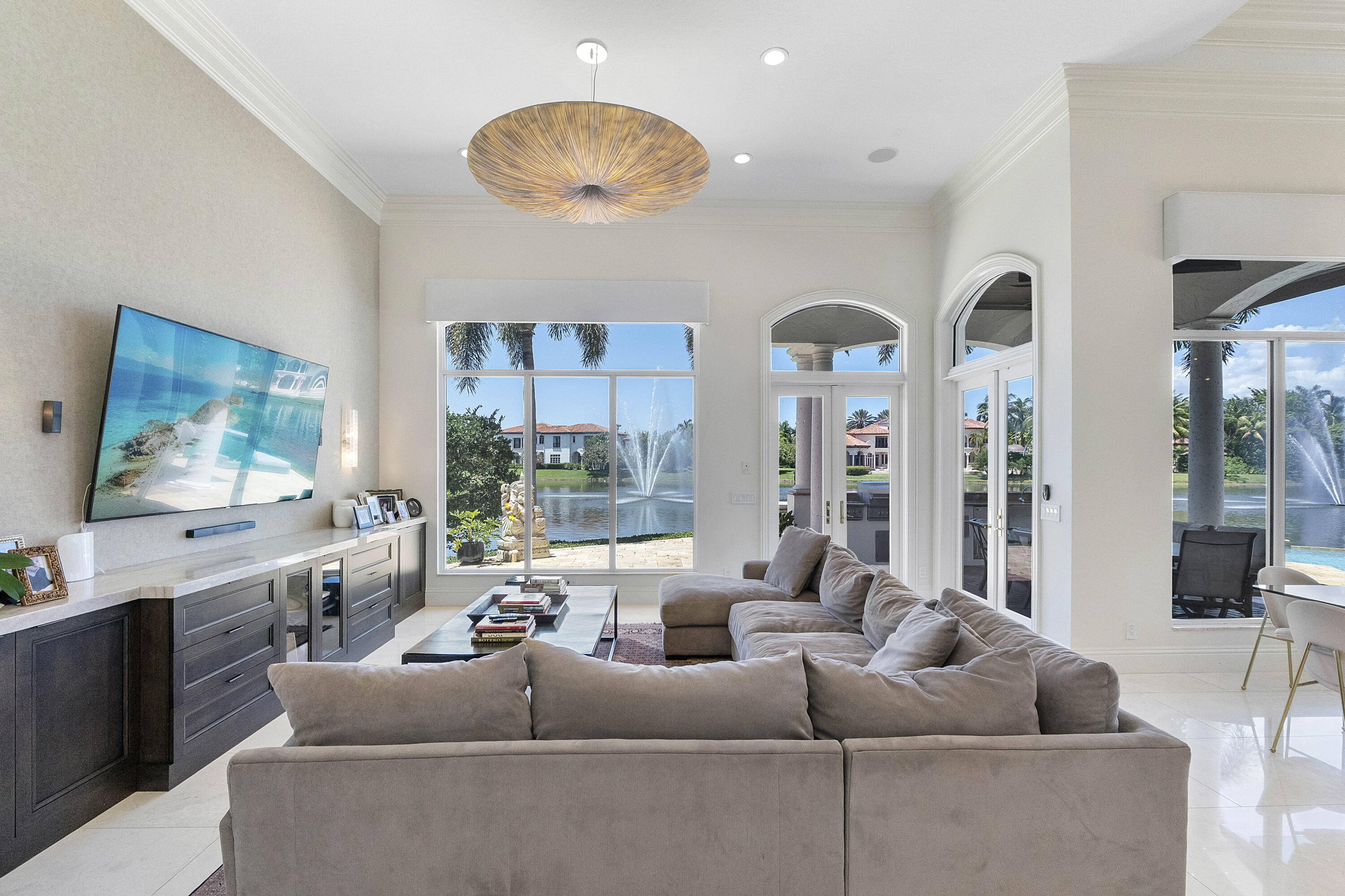 ENCLAVE - Residential