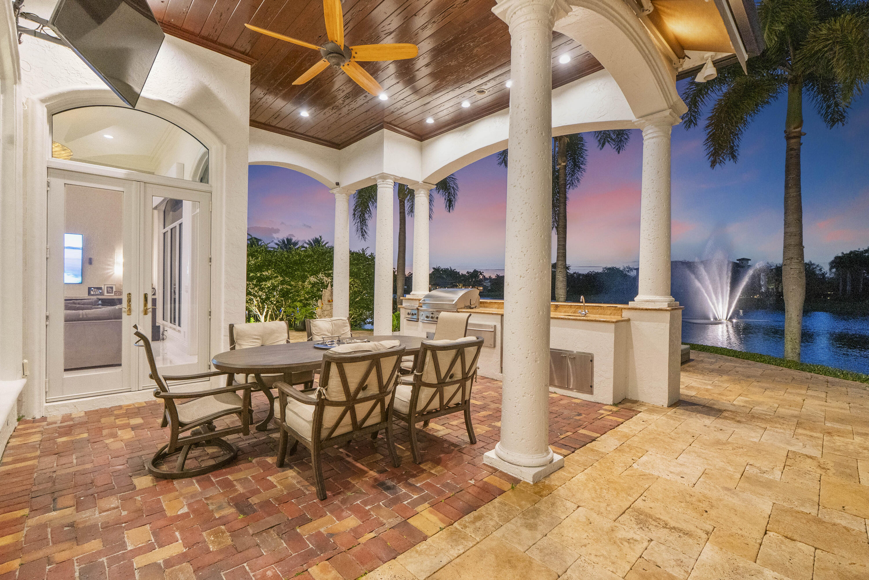 ENCLAVE - Residential
