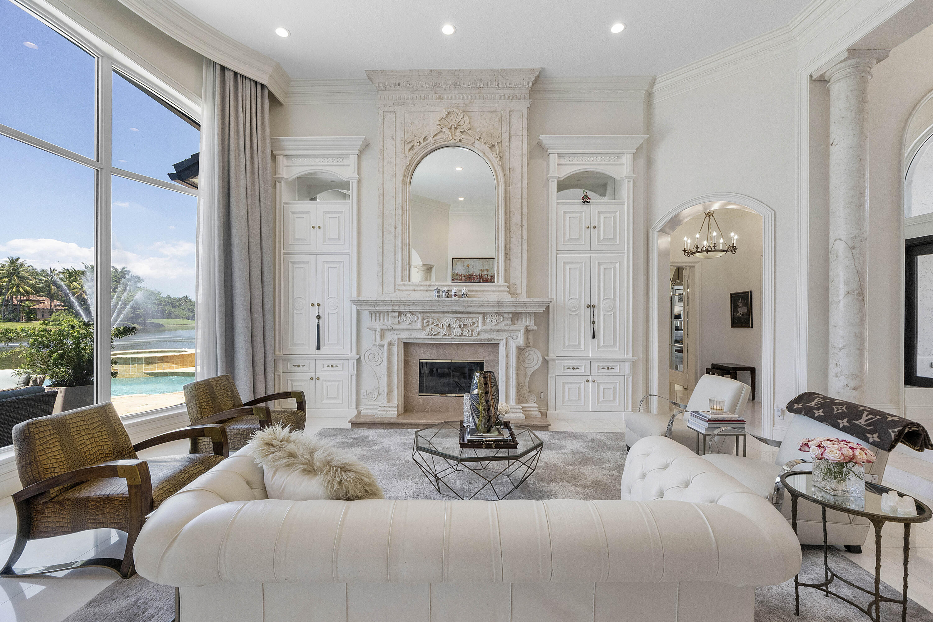 ENCLAVE - Residential
