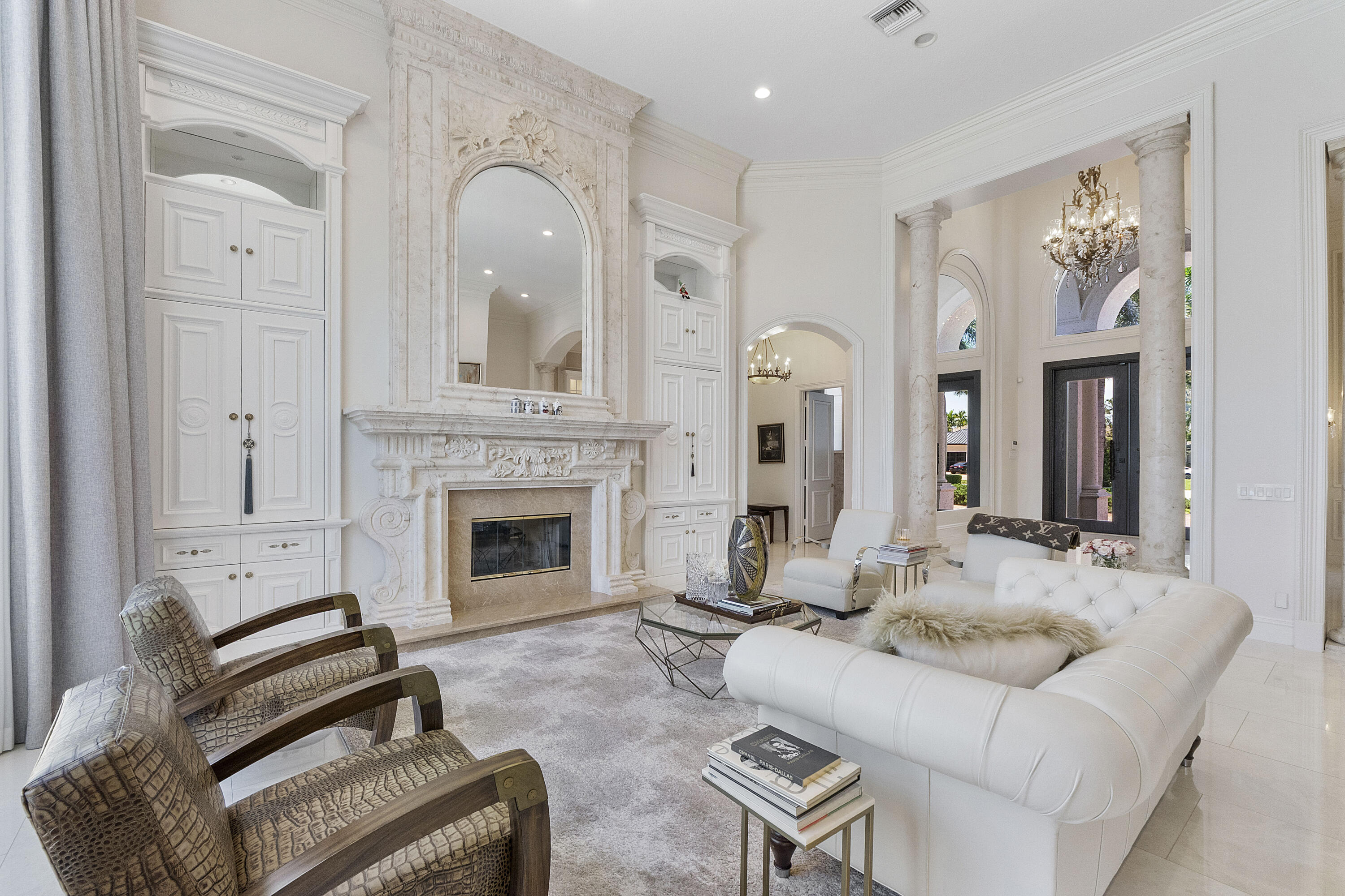 ENCLAVE - Residential