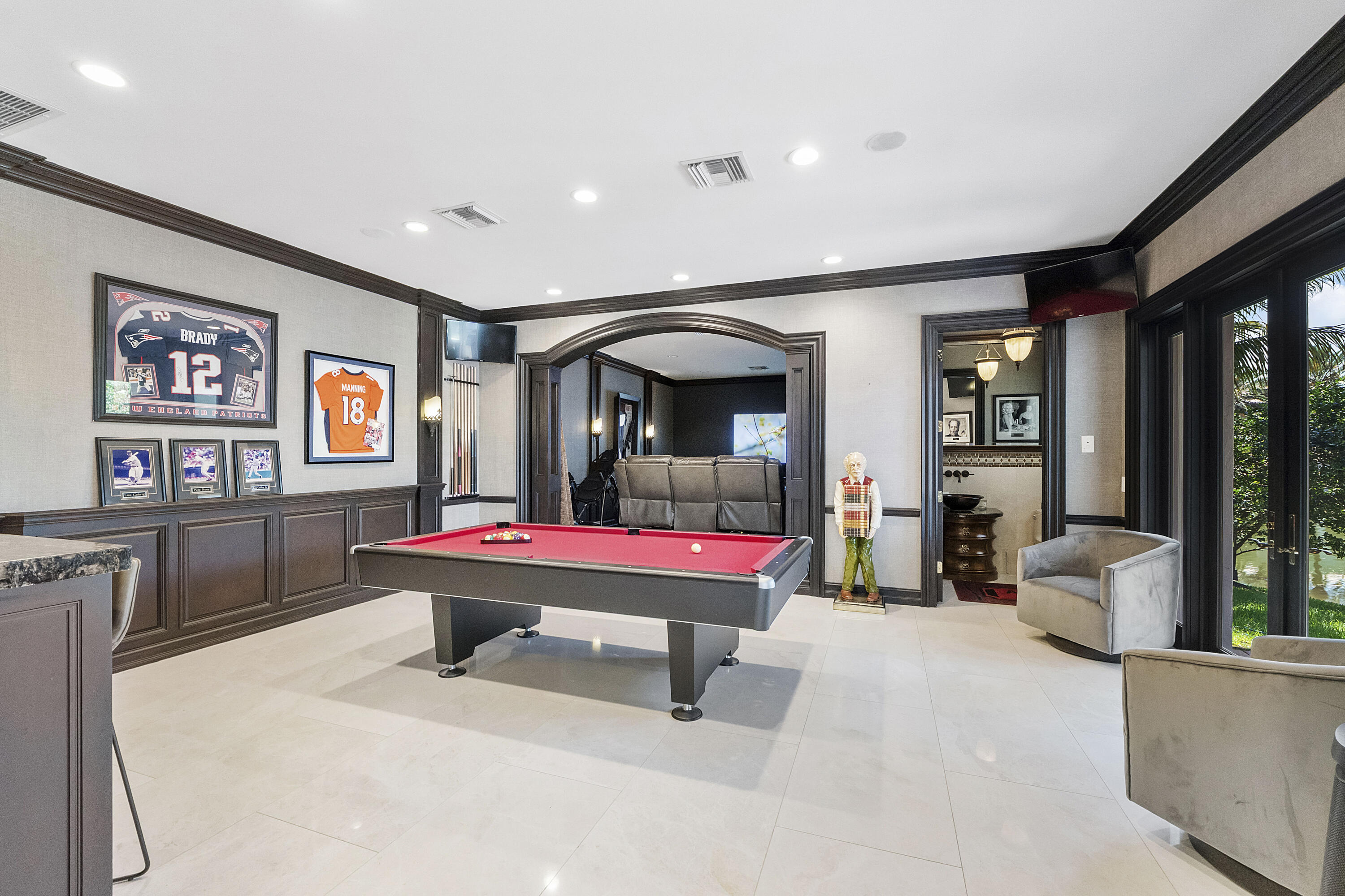 ENCLAVE - Residential