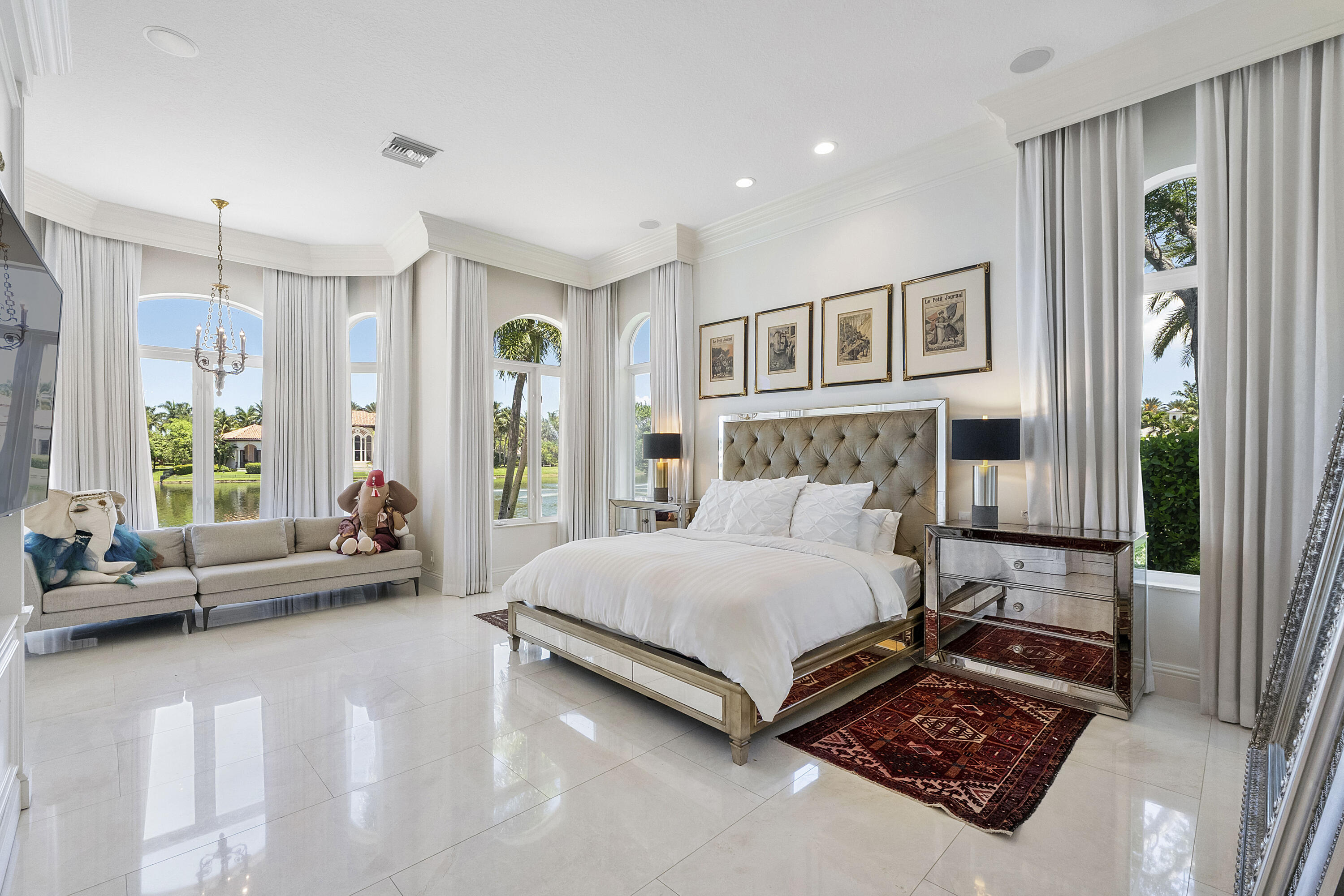 ENCLAVE - Residential