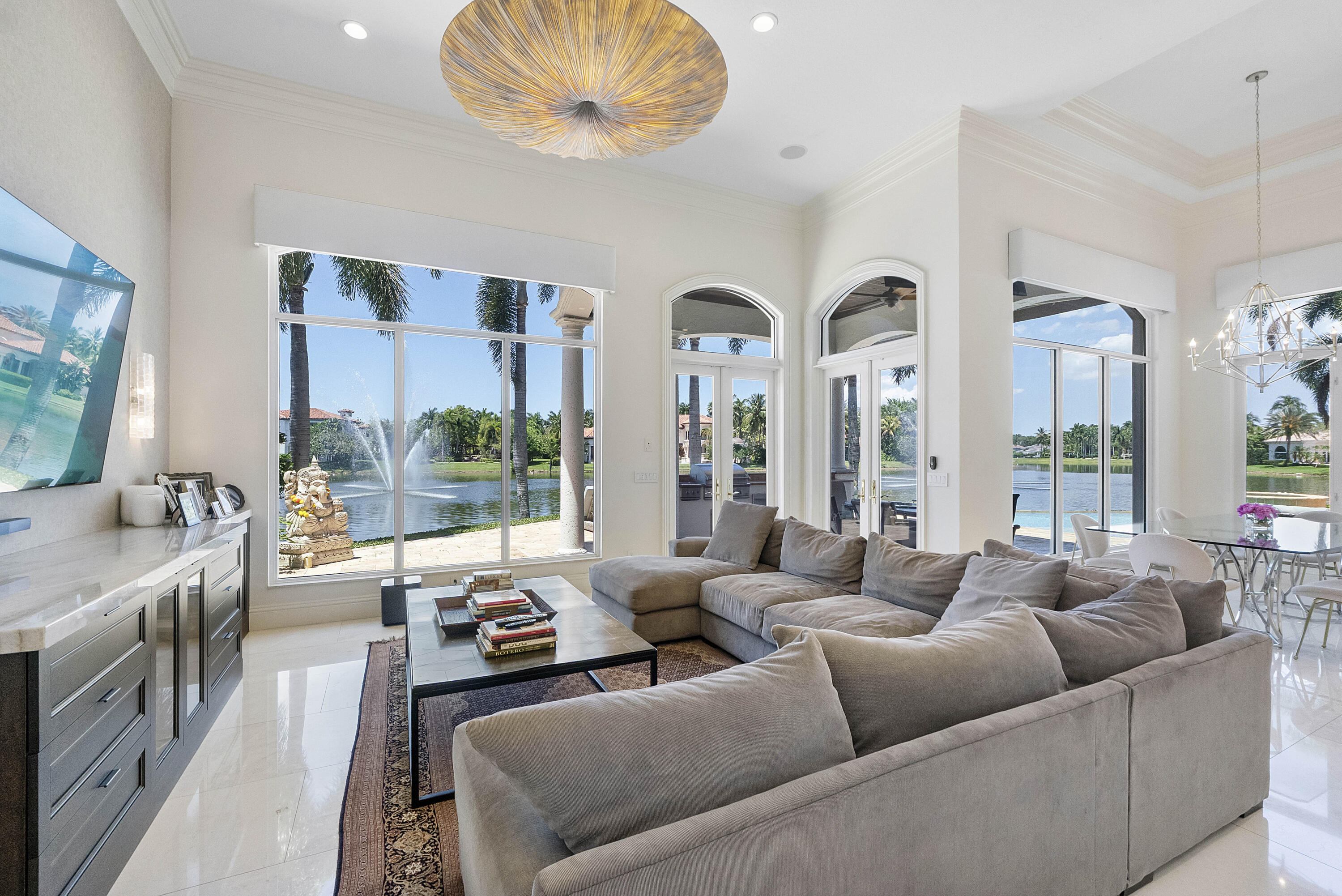 ENCLAVE - Residential