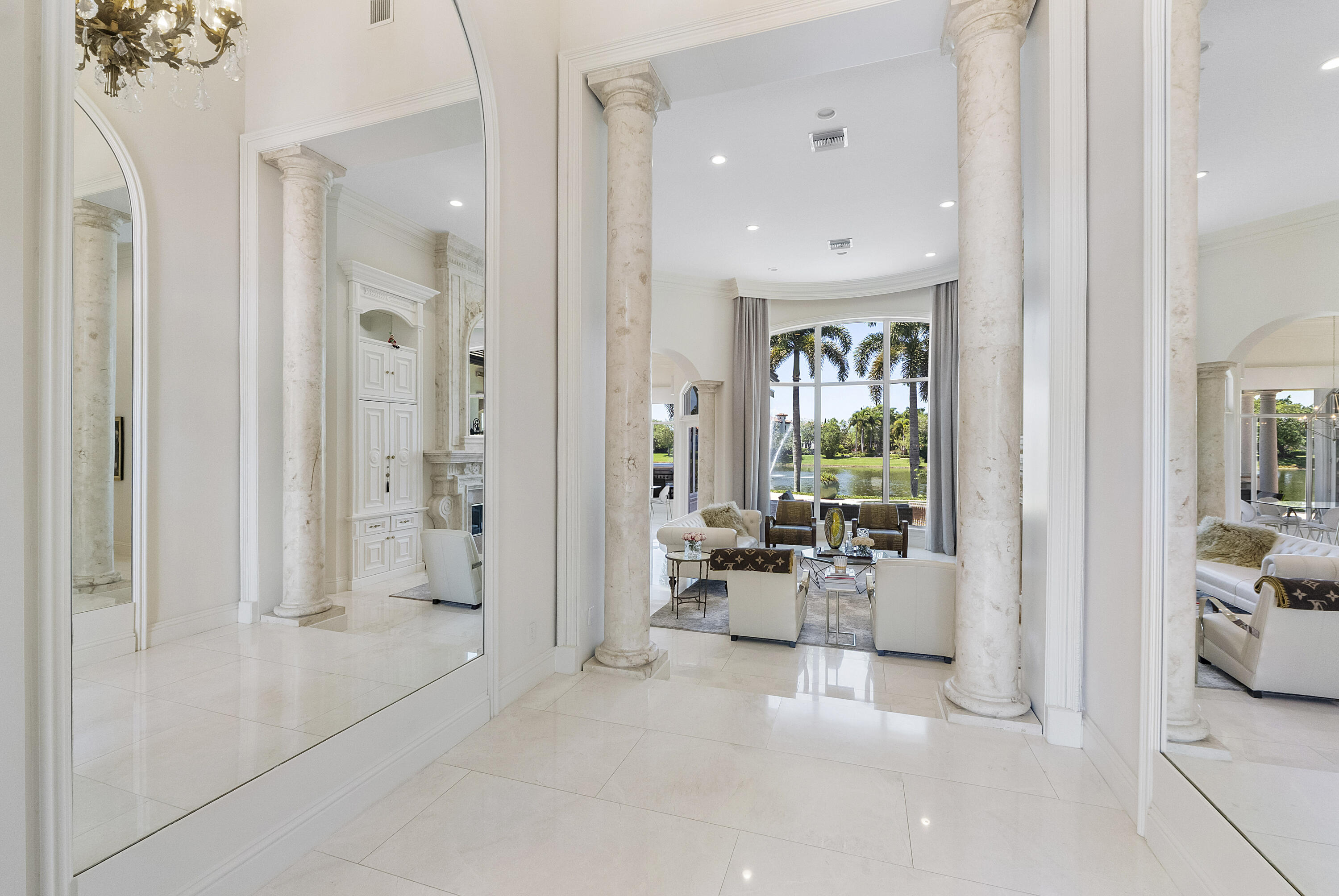 ENCLAVE - Residential