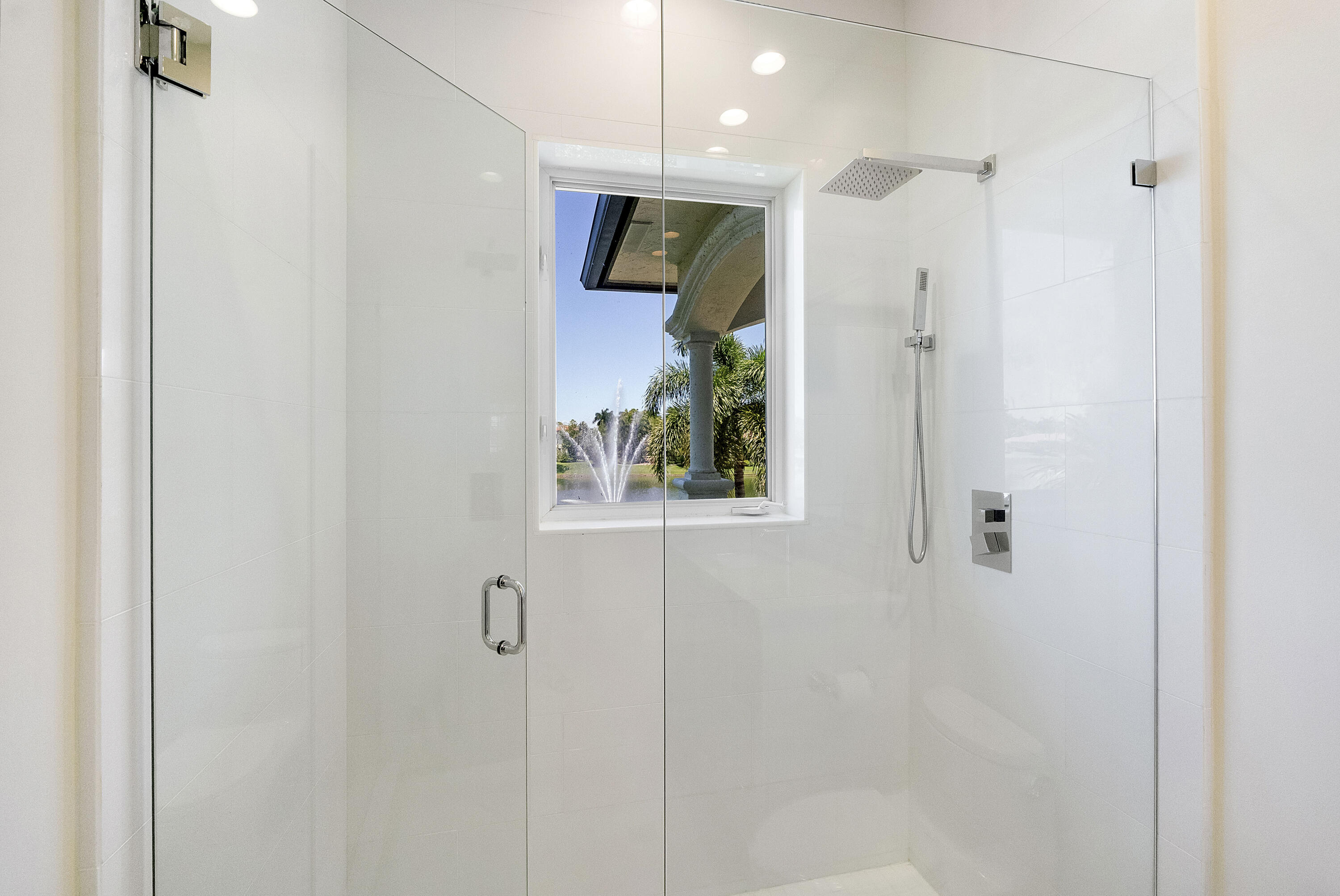 ENCLAVE - Residential