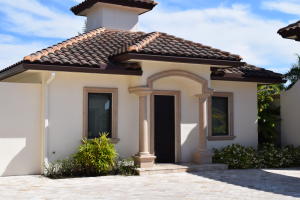 PALM BEACH POINT - Residential