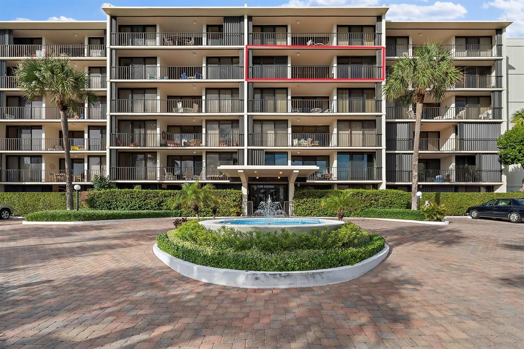 Photo of 225 Beach Road #503, Tequesta, FL 33469 (MLS # R10592571)