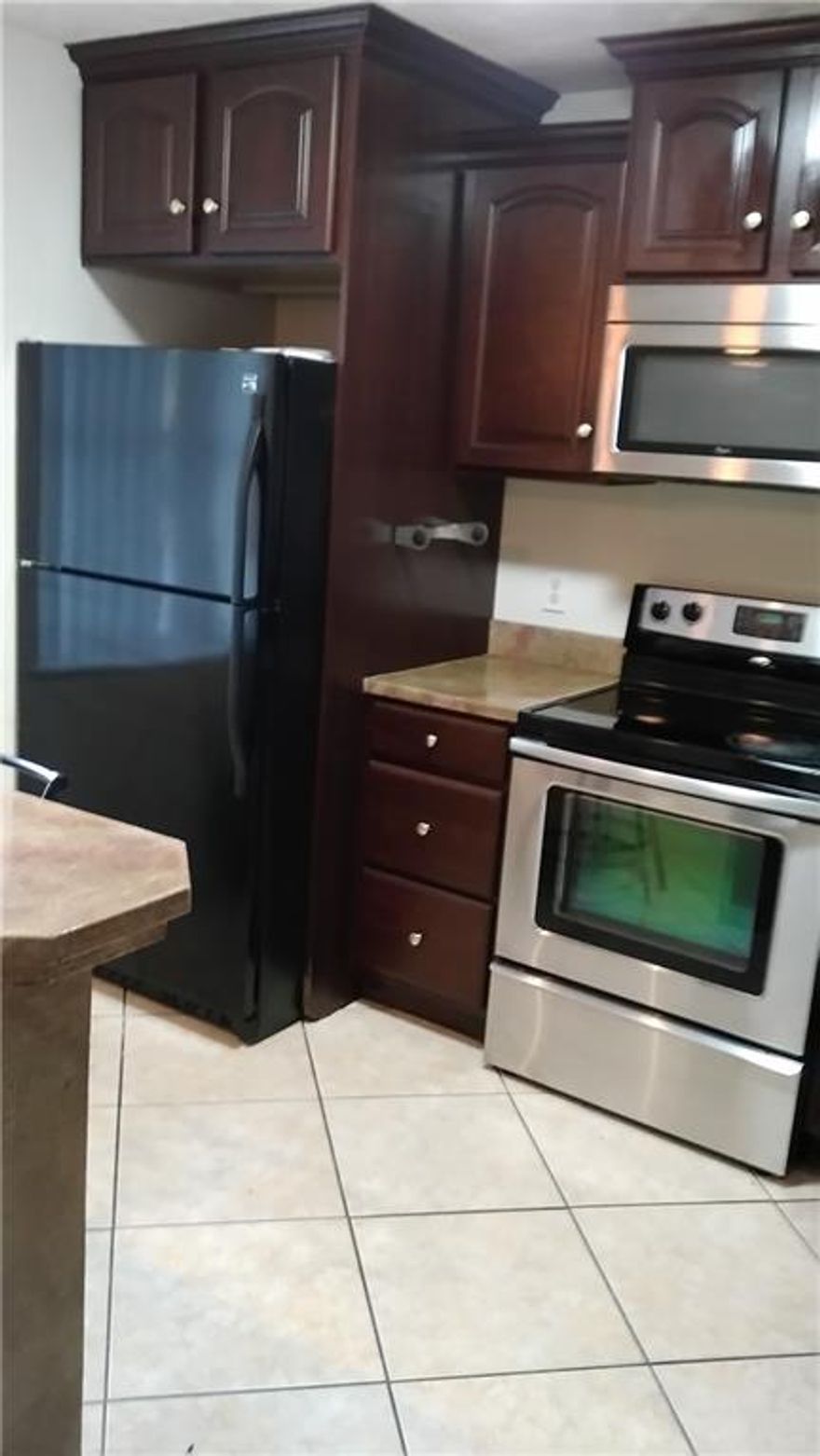 This 1st floor, corner unit features a split bedroom floor plan, huge master walk in closet, additional windows in living area, parking directly out front, and direct access to the pool and hot tub. Community is close to shopping, dining, golfing, and newly renovated Pompano Beach pier.No leasing during first two years of ownership.