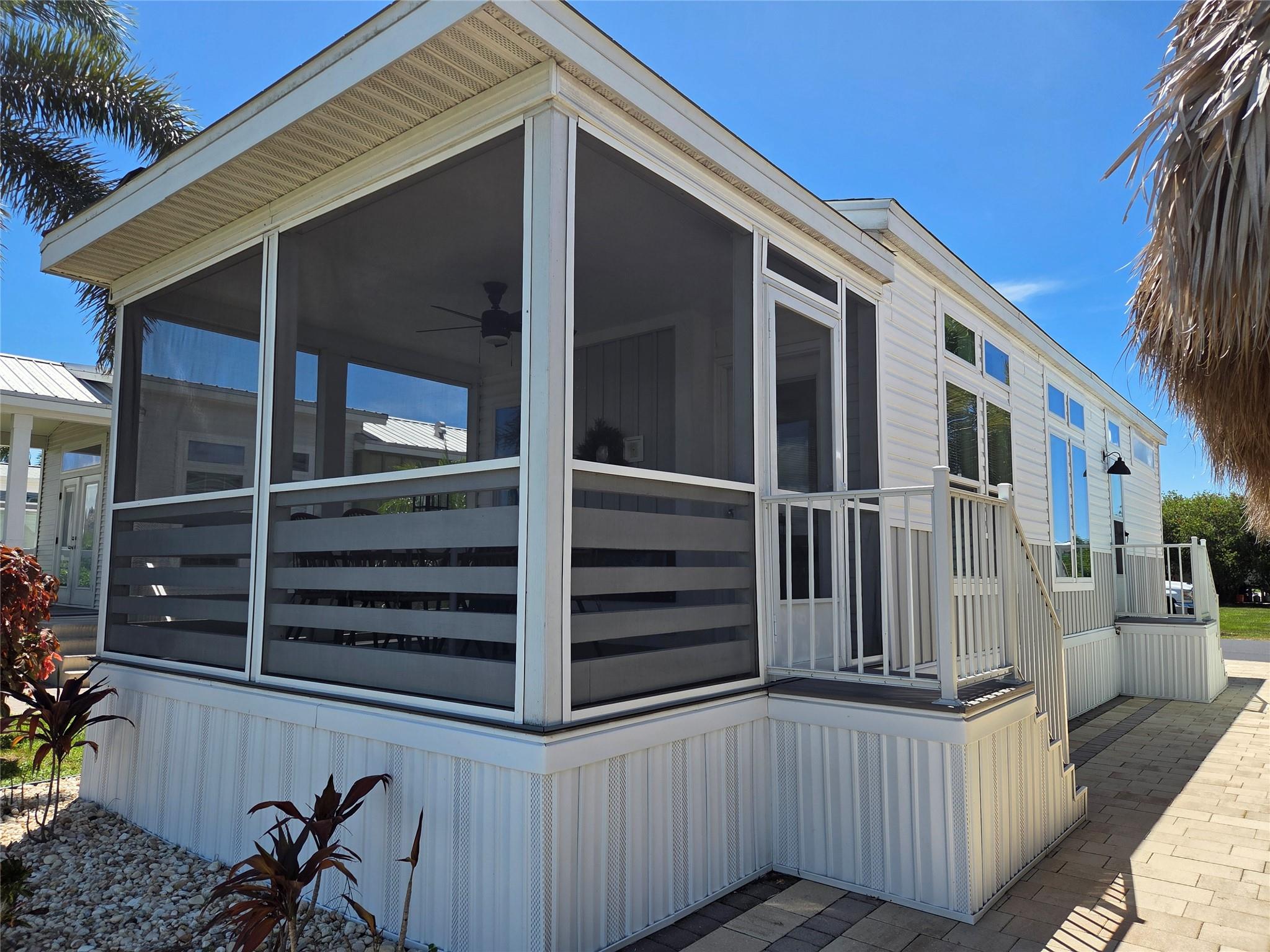 617 SW 34th Cove