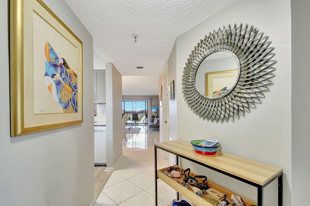Photo of 6866 Huntington Lane #508, Delray Beach, FL 33446 (MLS # B26003487)