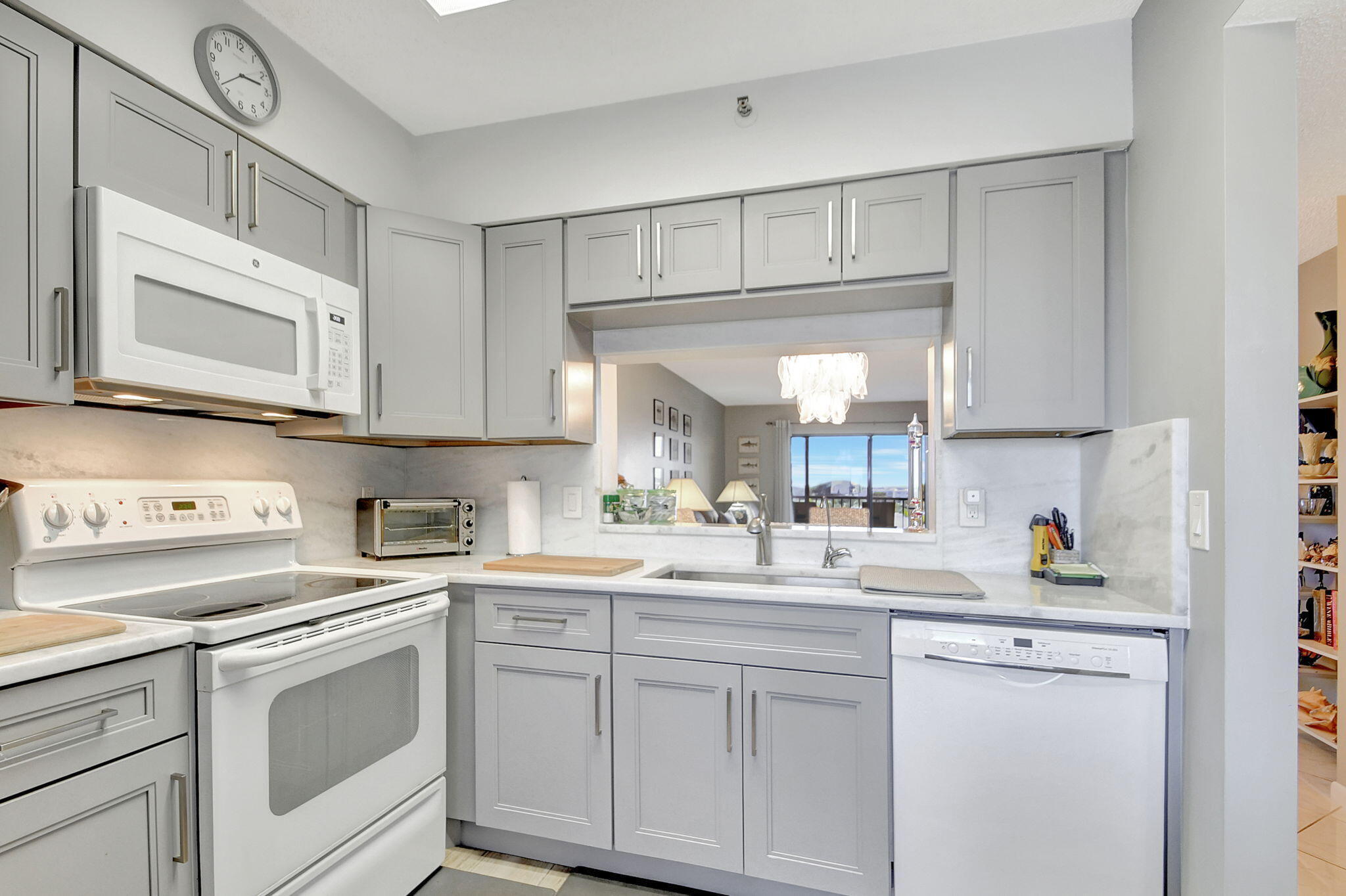 6866 Huntington Lane 508