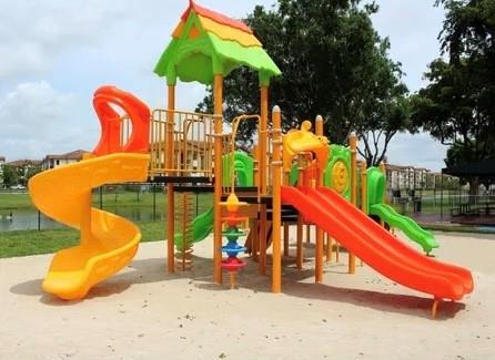 BLUE FONTAINE TRACT - Residential Lease