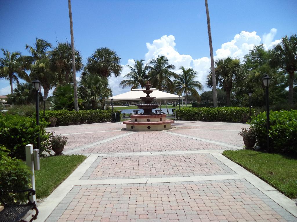 Kings Isle - Residential