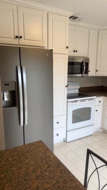 PORT ST LUCIE SECTION 53 1ST REPLAT - Residential