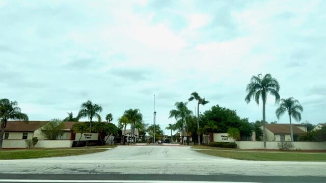 PORT ST LUCIE SECTION 53 1ST REPLAT - Residential