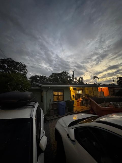 320 NE 57th Court A Oakland Park FL 33334