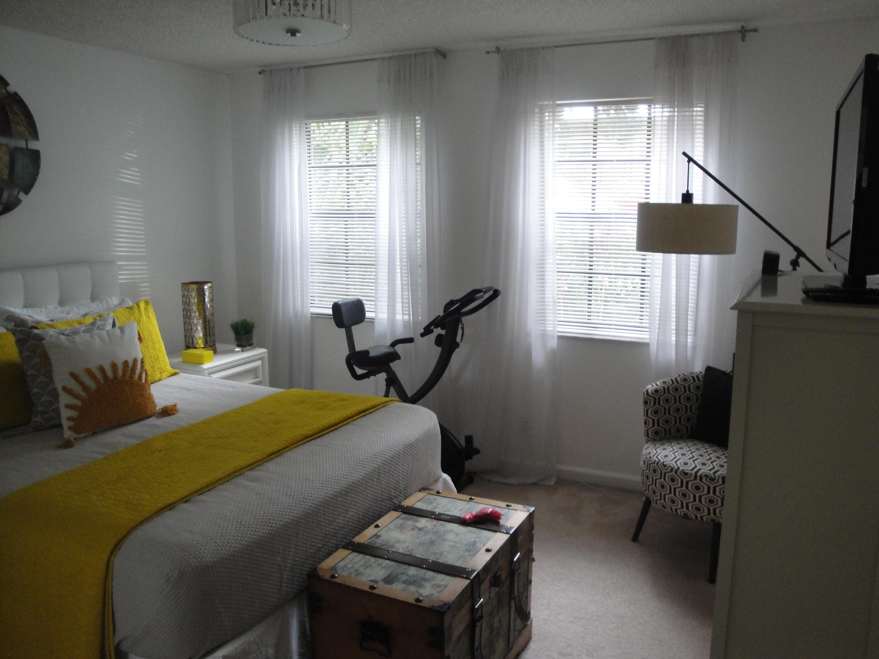 VILLAS DE LA COSTA COND DECL FILED 8-22-80 - Residential