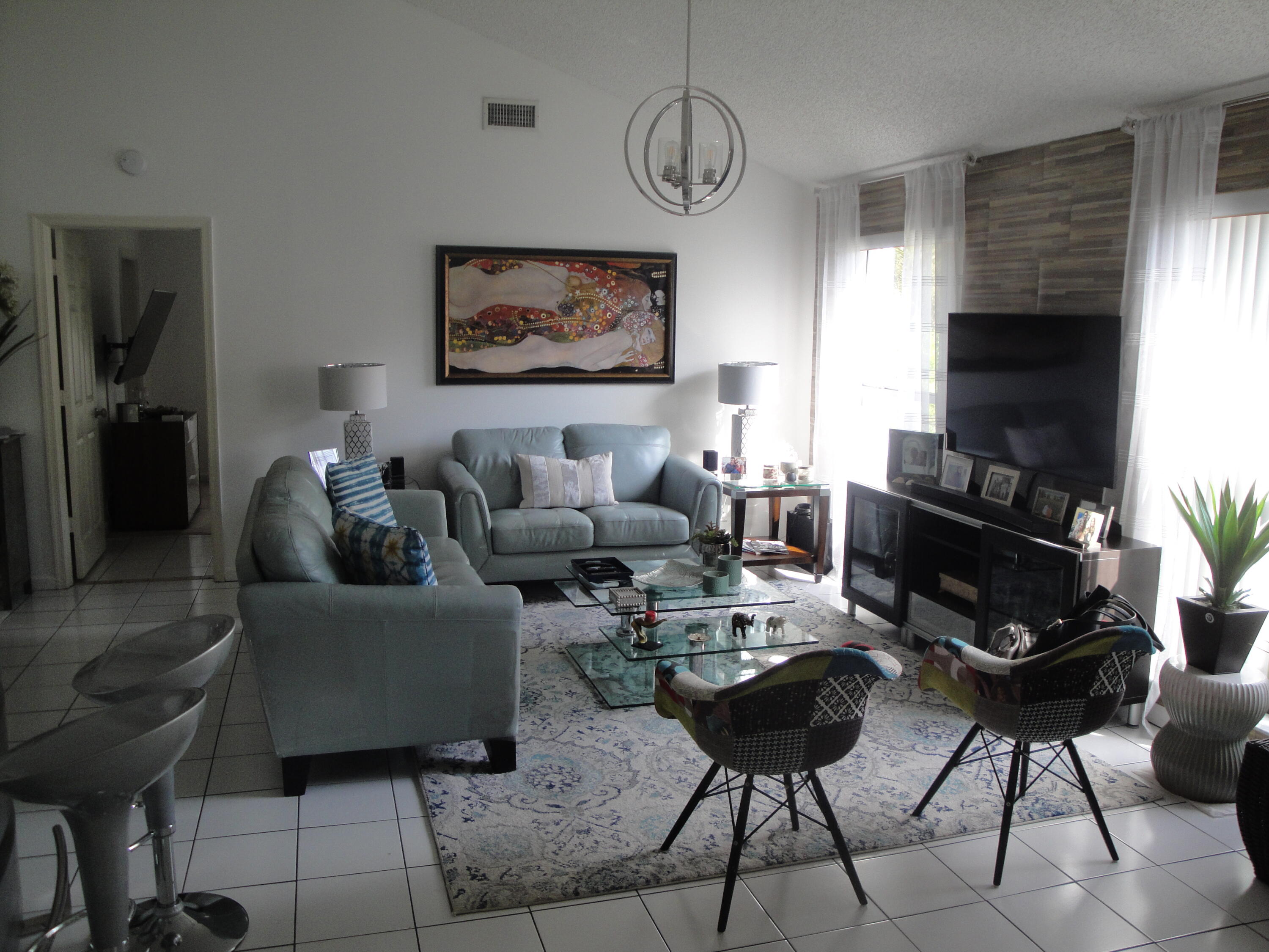 VILLAS DE LA COSTA COND DECL FILED 8-22-80 - Residential