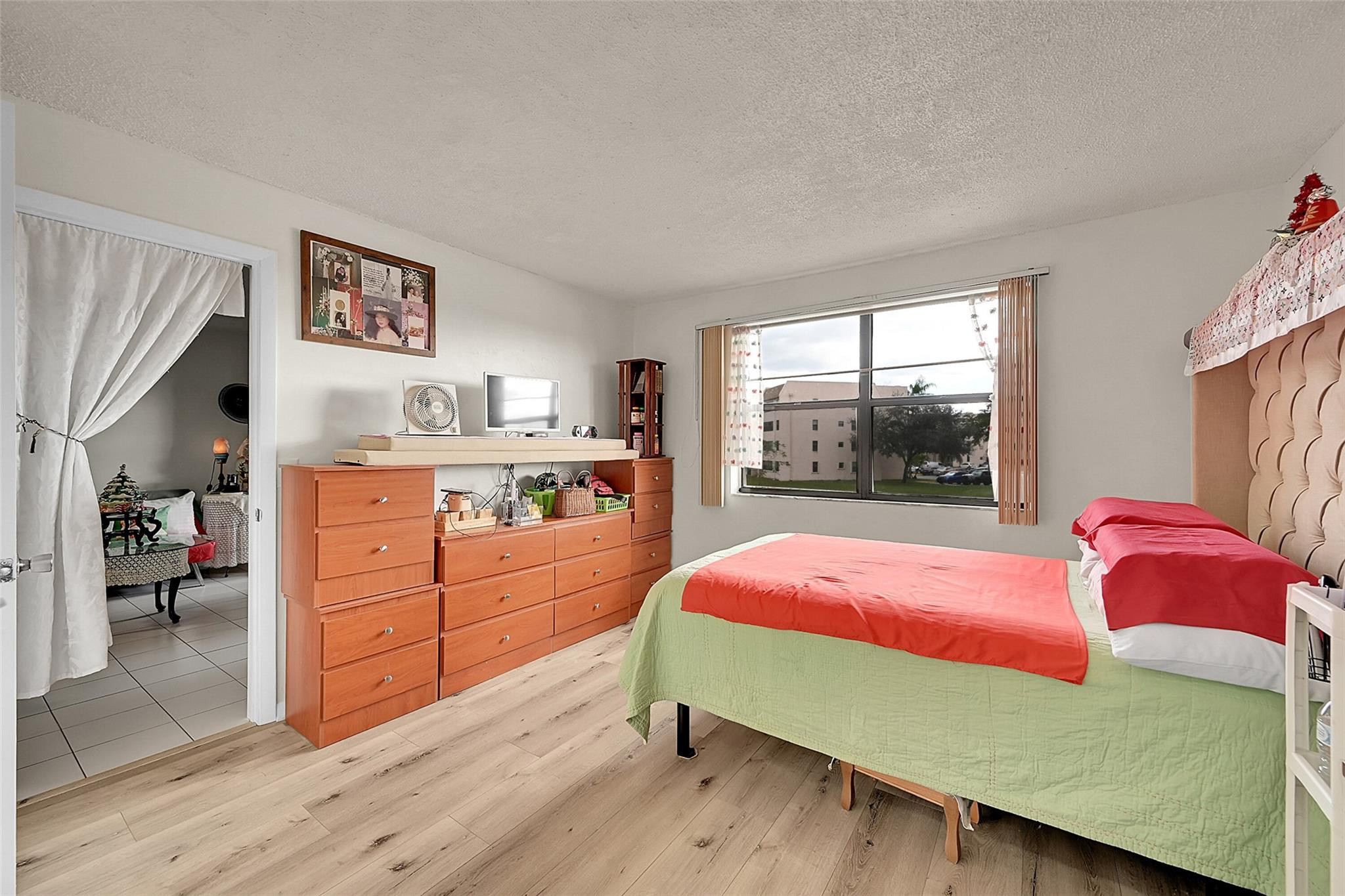 Sunrise Lakes Phase IV - Residential