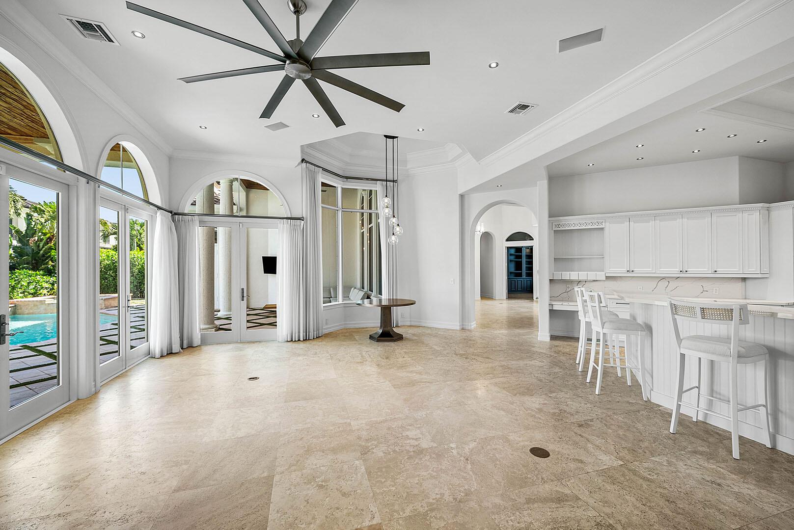 ROYAL PALM YACHT & COUNTR - Residential