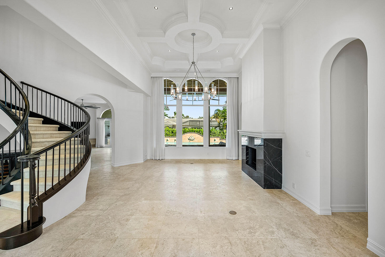 ROYAL PALM YACHT & COUNTRY CLUB - Residential