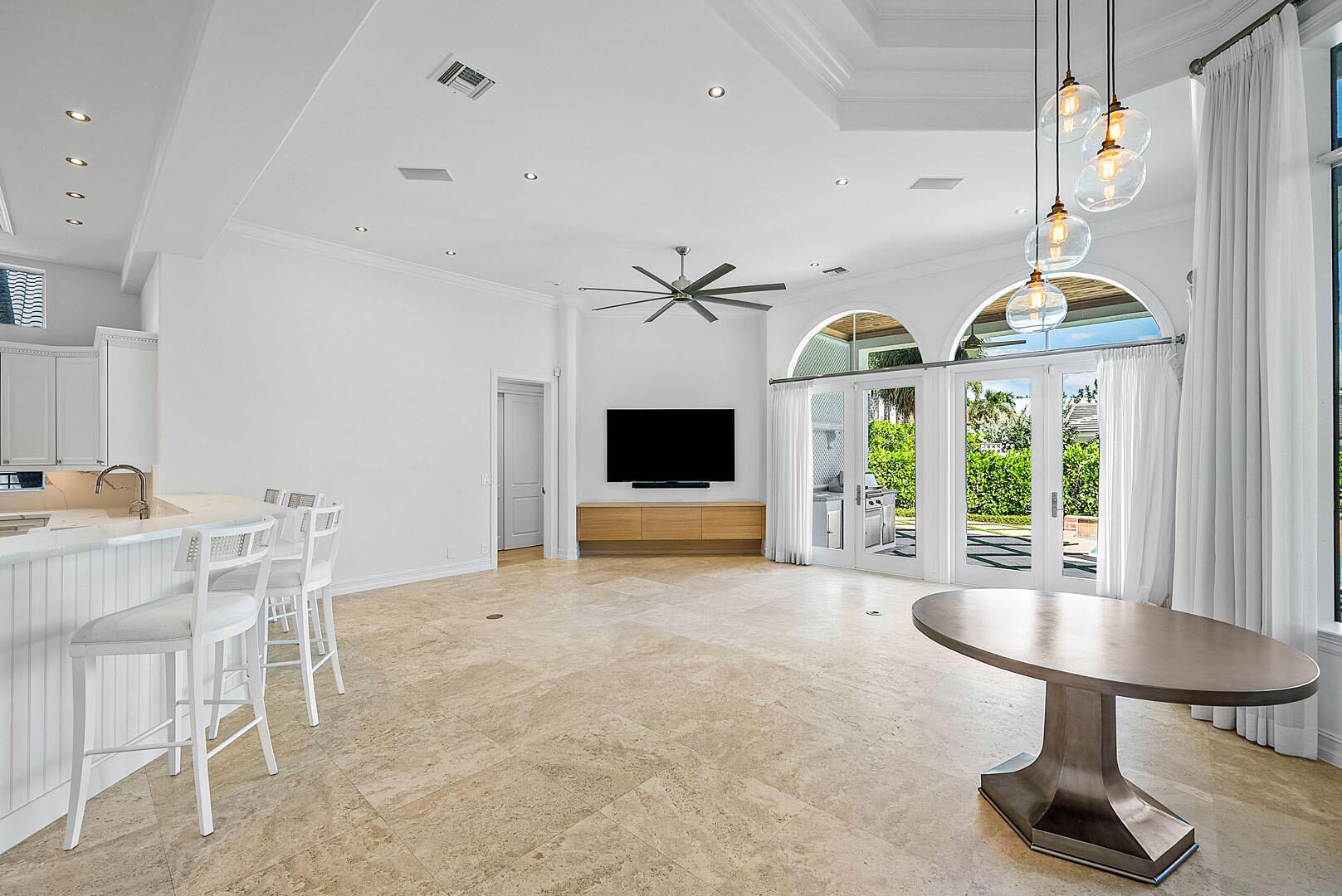 ROYAL PALM YACHT & COUNTRY CLUB - Residential