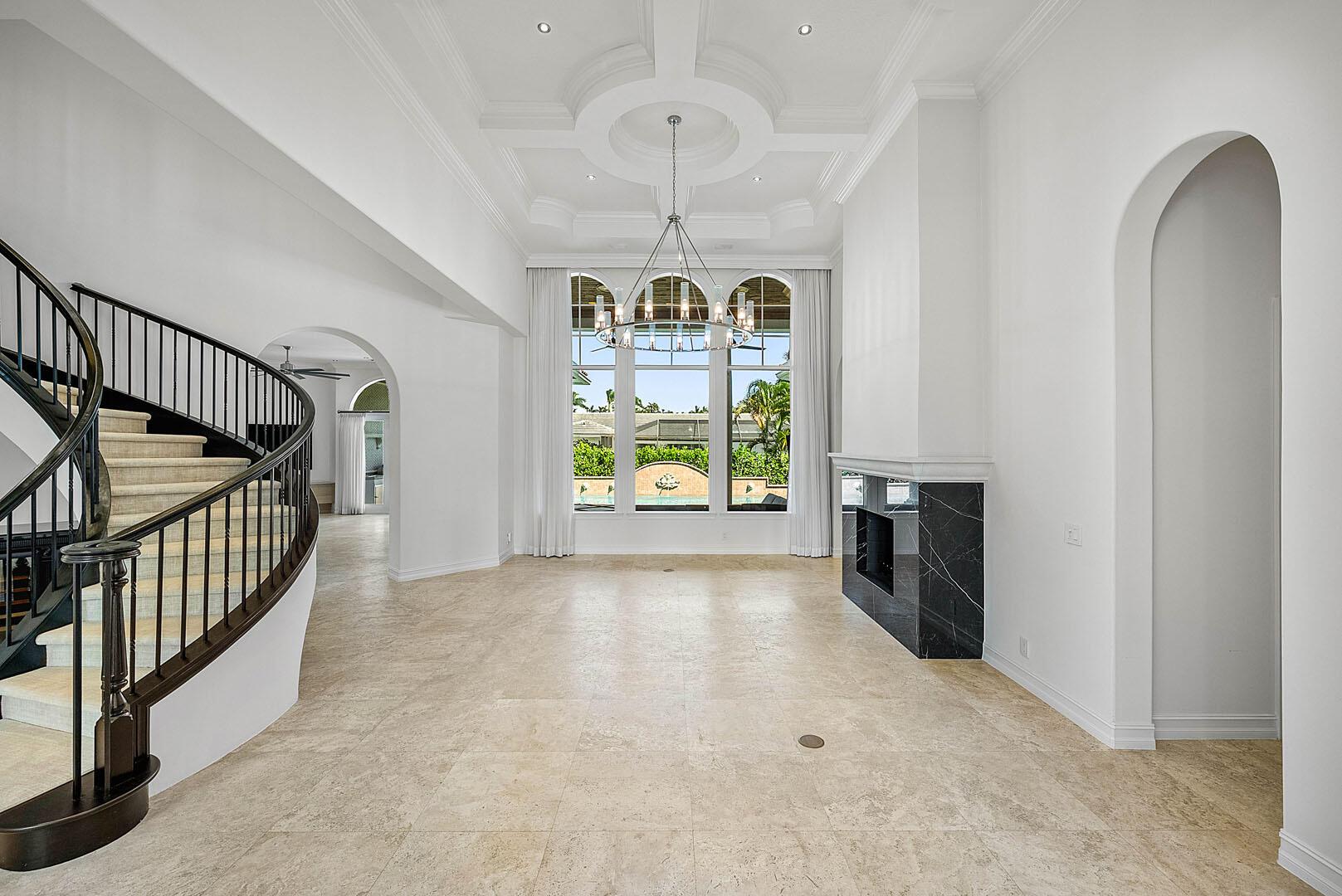 ROYAL PALM YACHT & COUNTR - Residential