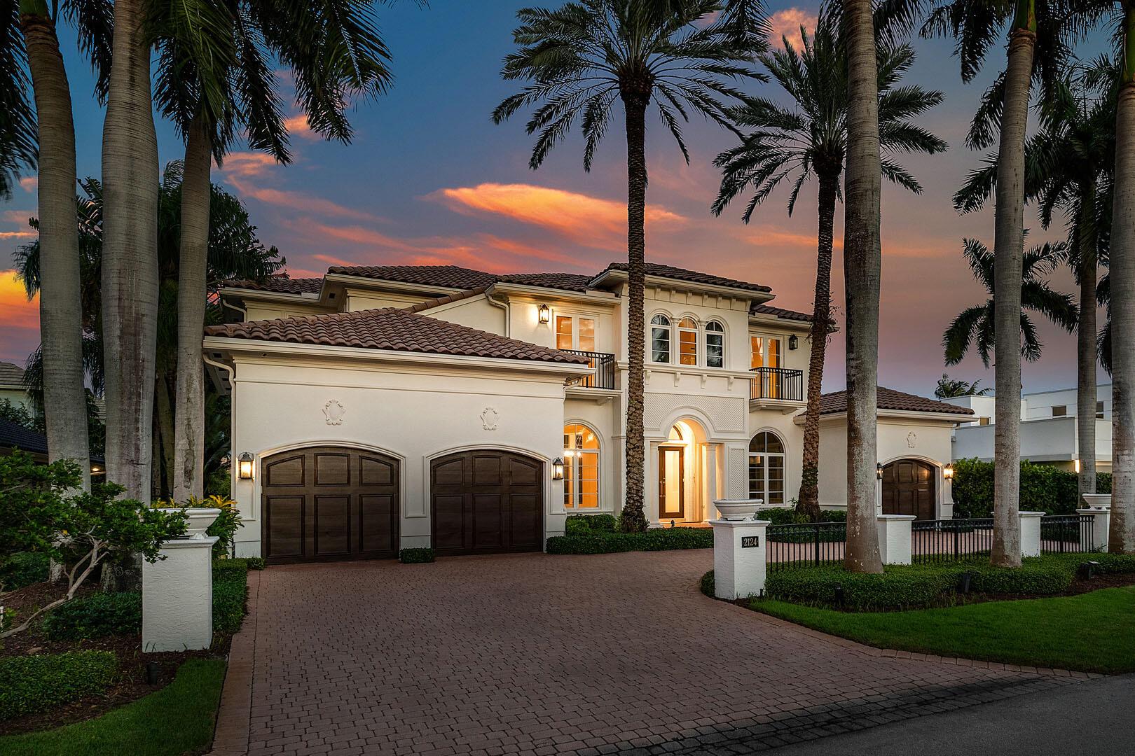 View photos, virtual tours, details... 2124 W Maya Palm Drive