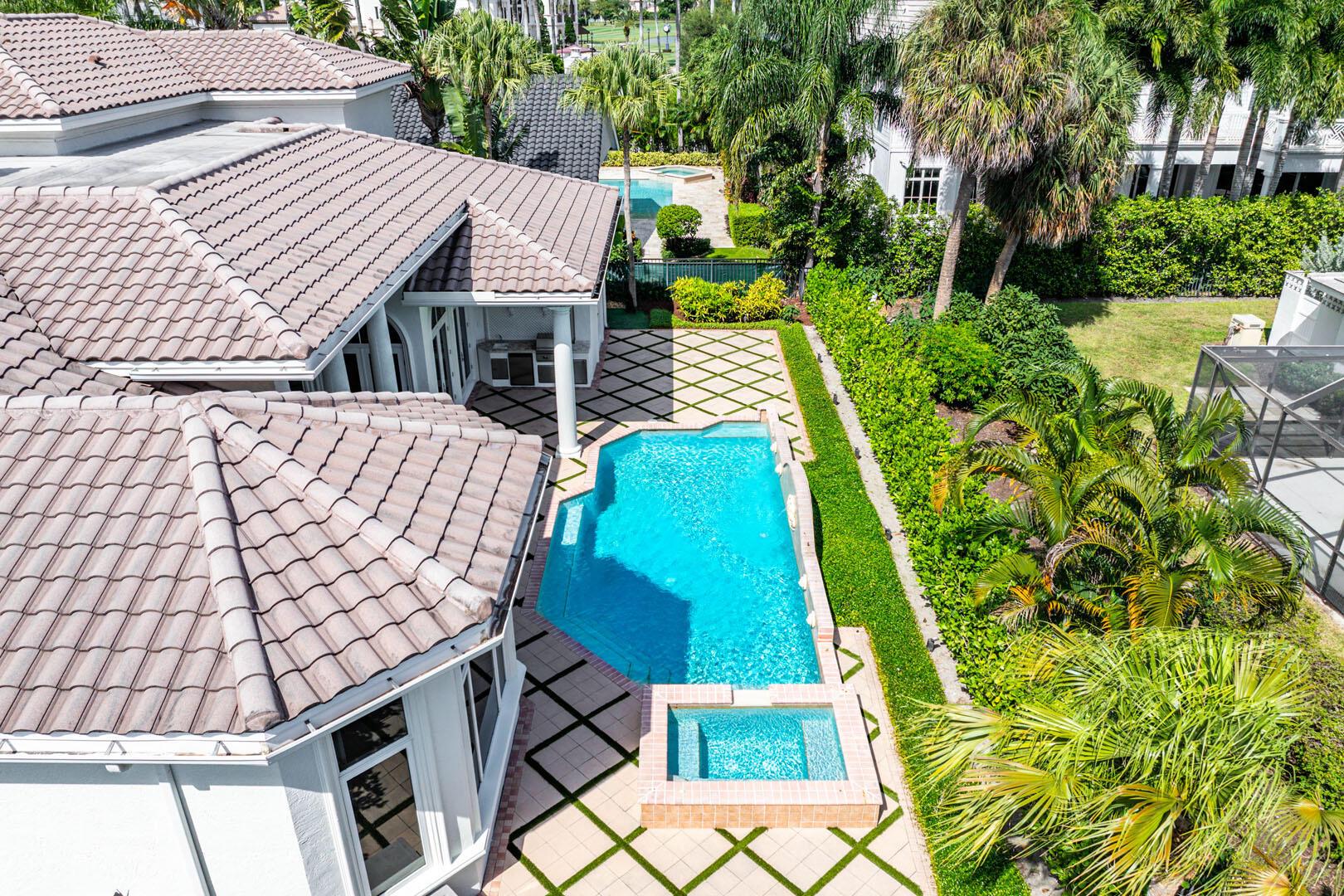 ROYAL PALM YACHT & COUNTR - Residential