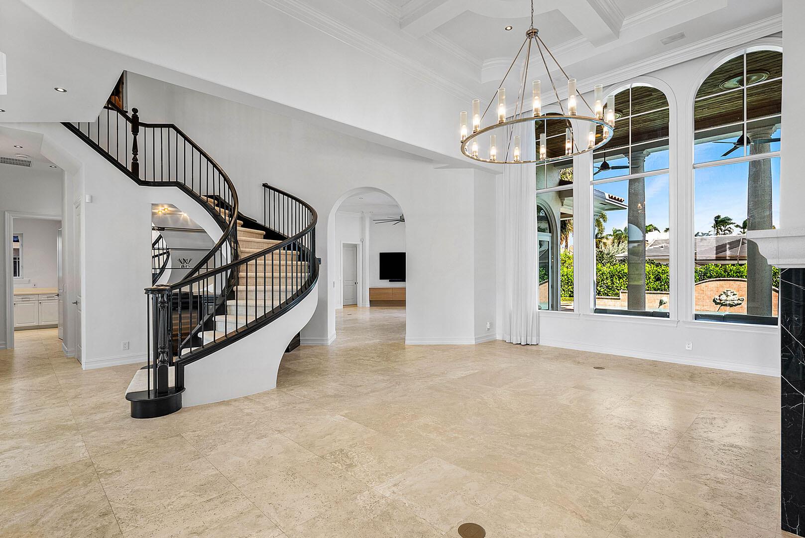 ROYAL PALM YACHT & COUNTR - Residential