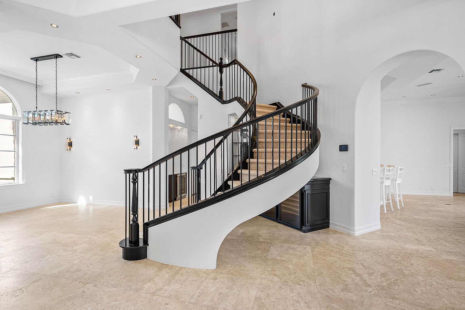 ROYAL PALM YACHT & COUNTR - Residential