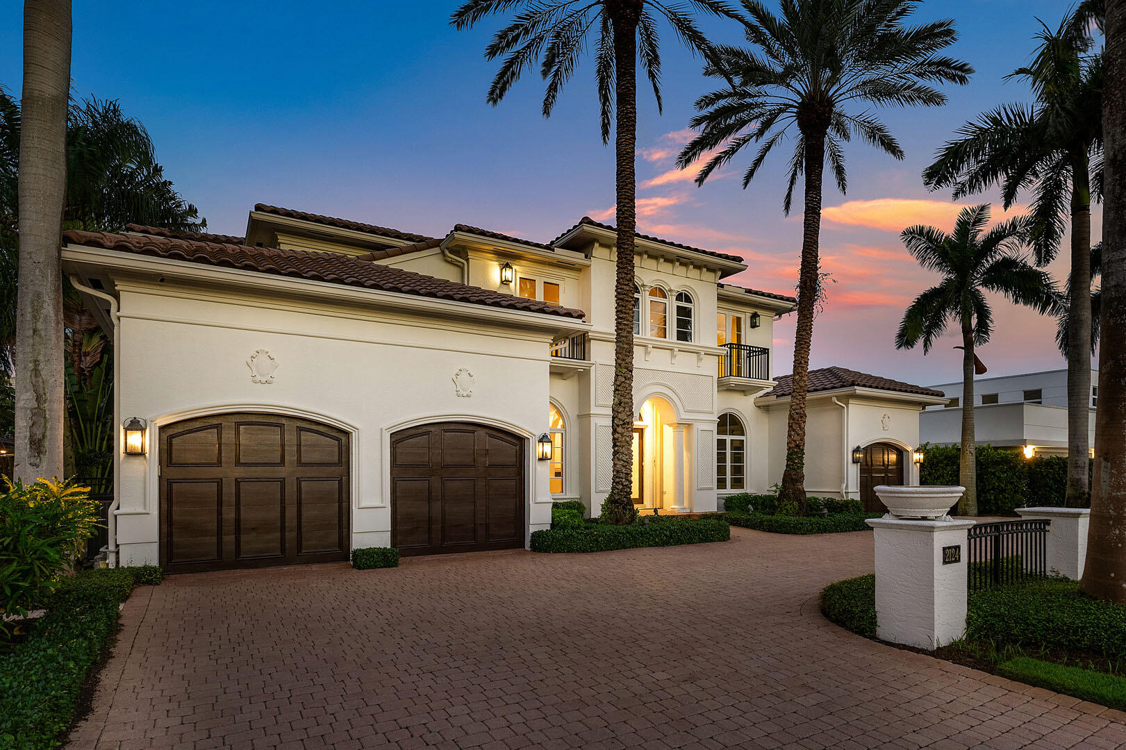 ROYAL PALM YACHT & COUNTRY CLUB - Residential