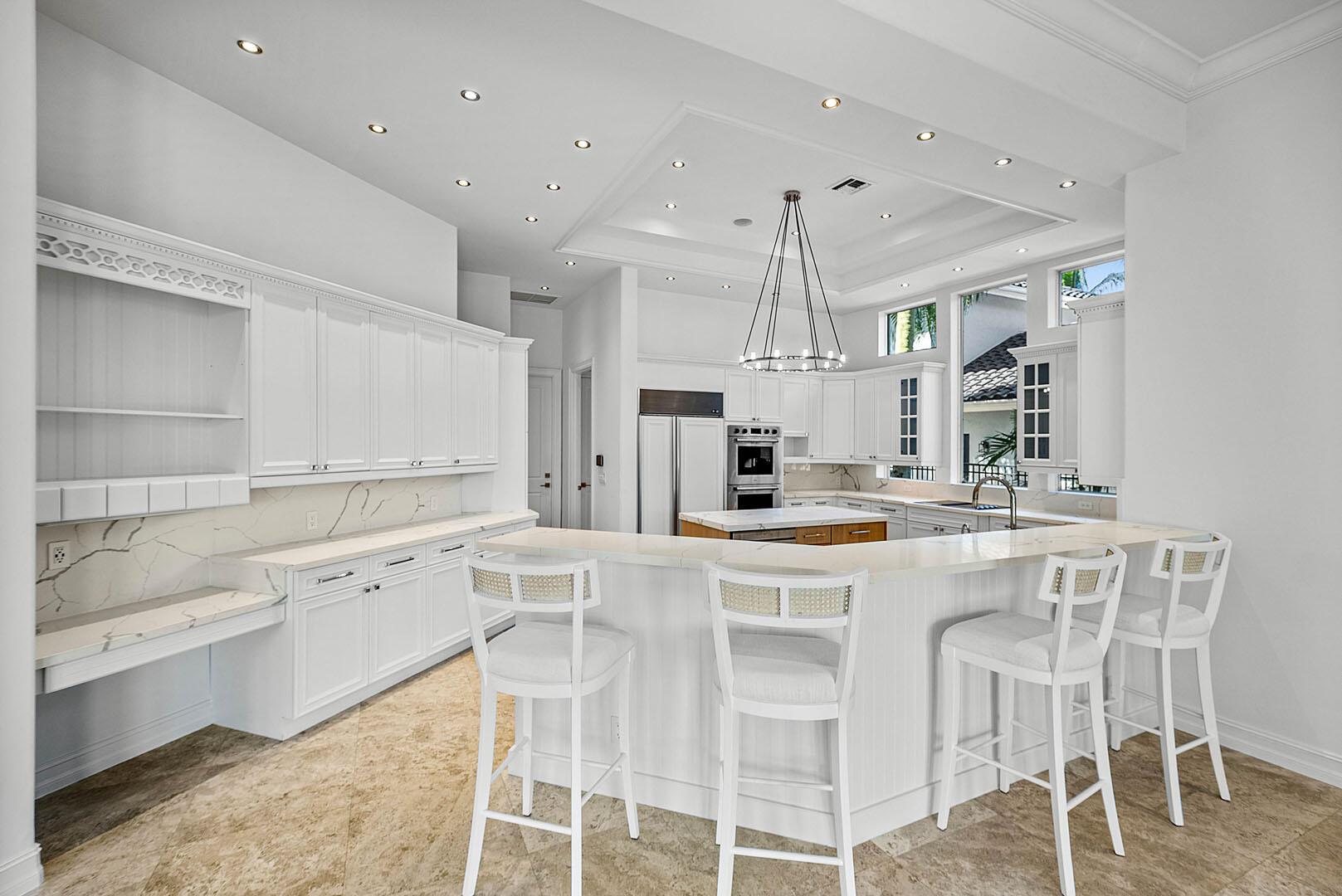 ROYAL PALM YACHT & COUNTR - Residential