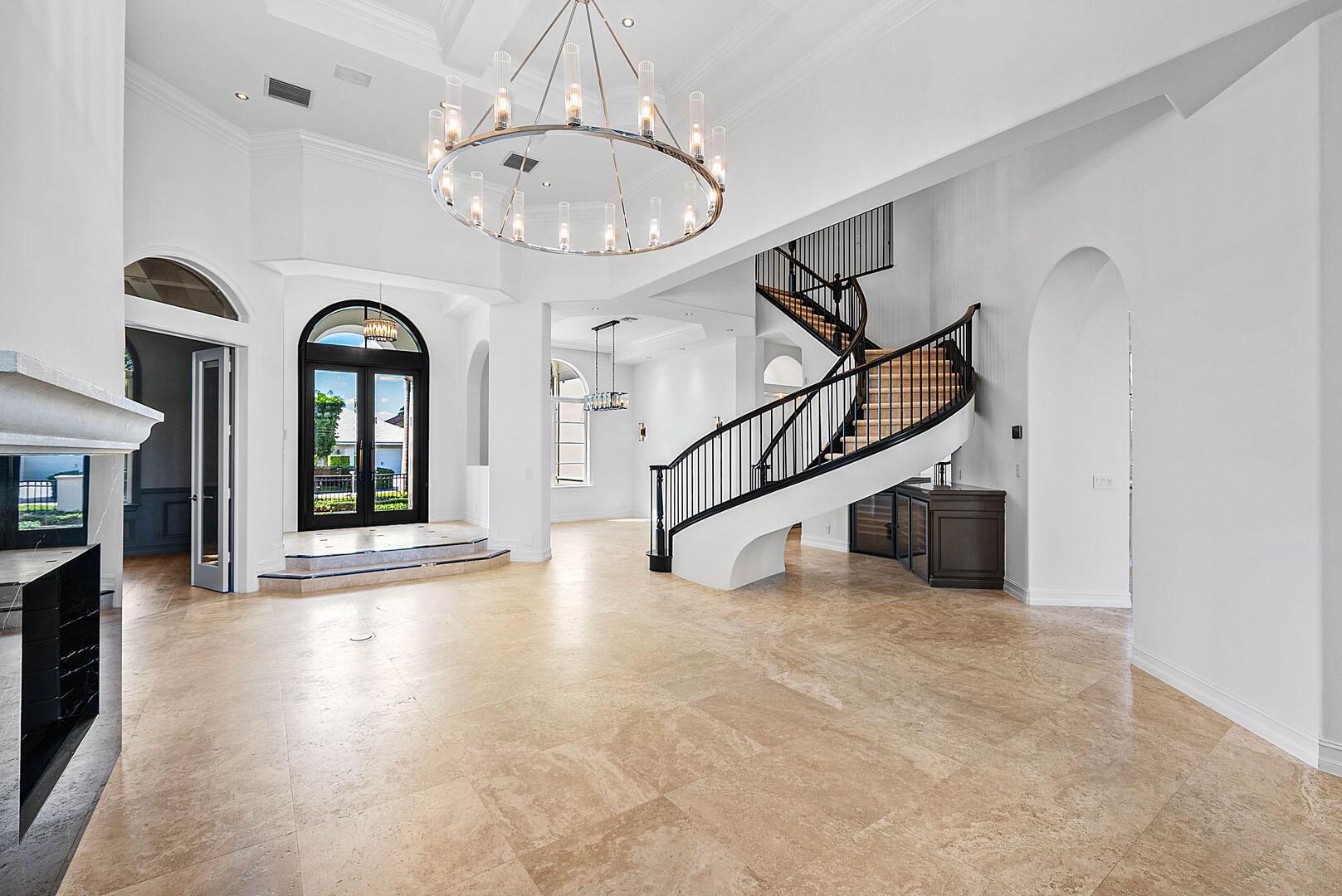ROYAL PALM YACHT & COUNTR - Residential