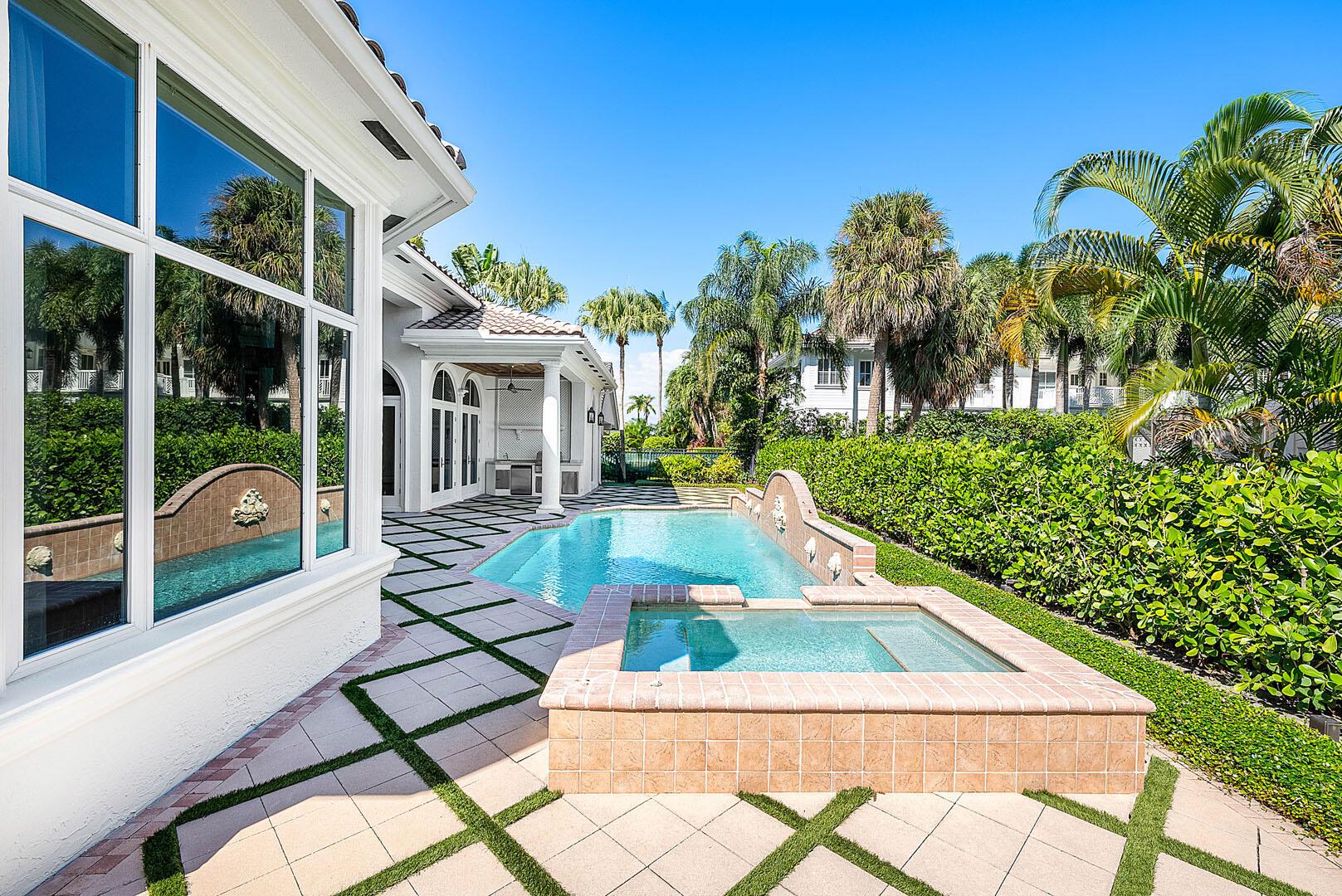 ROYAL PALM YACHT & COUNTR - Residential
