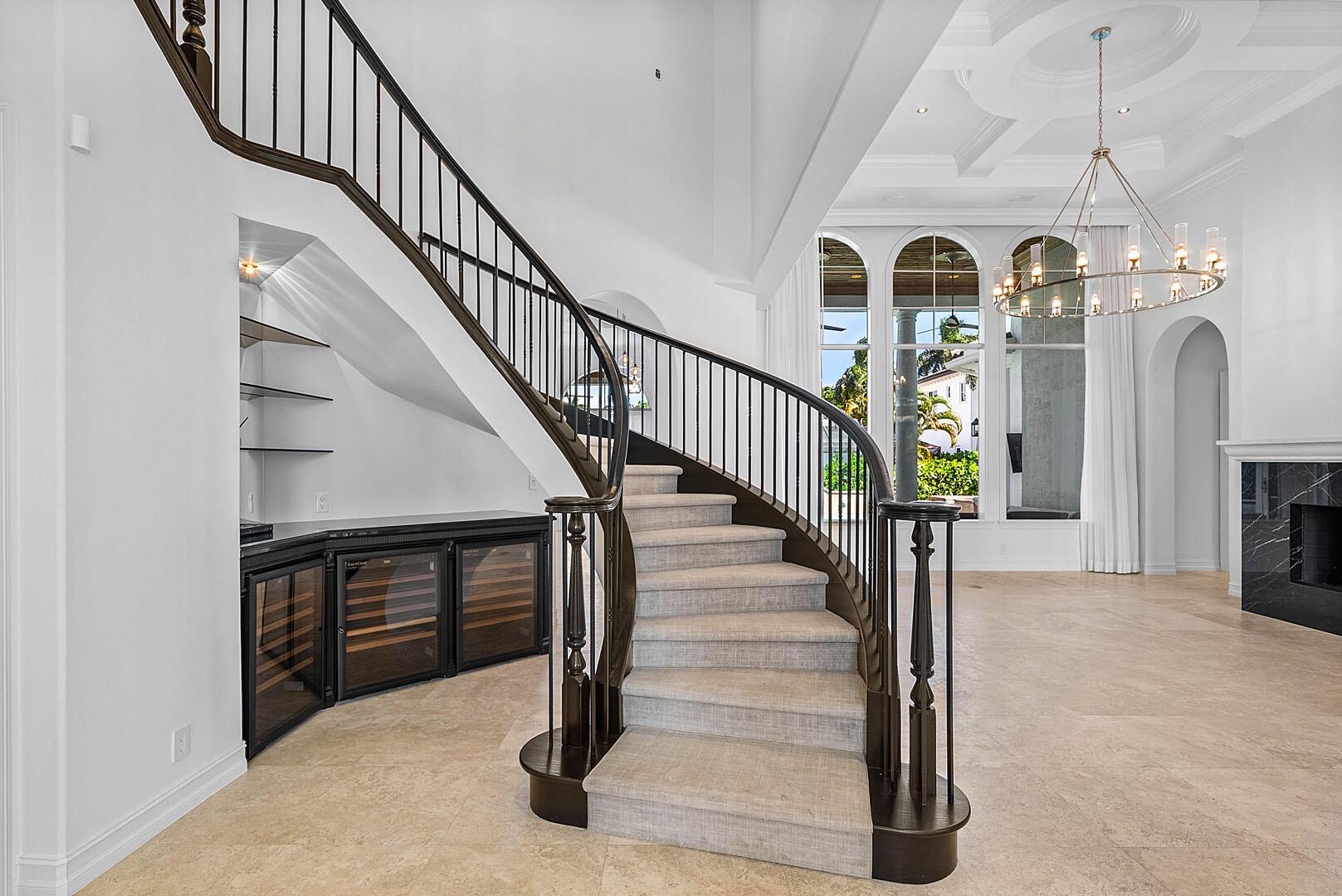 ROYAL PALM YACHT & COUNTR - Residential